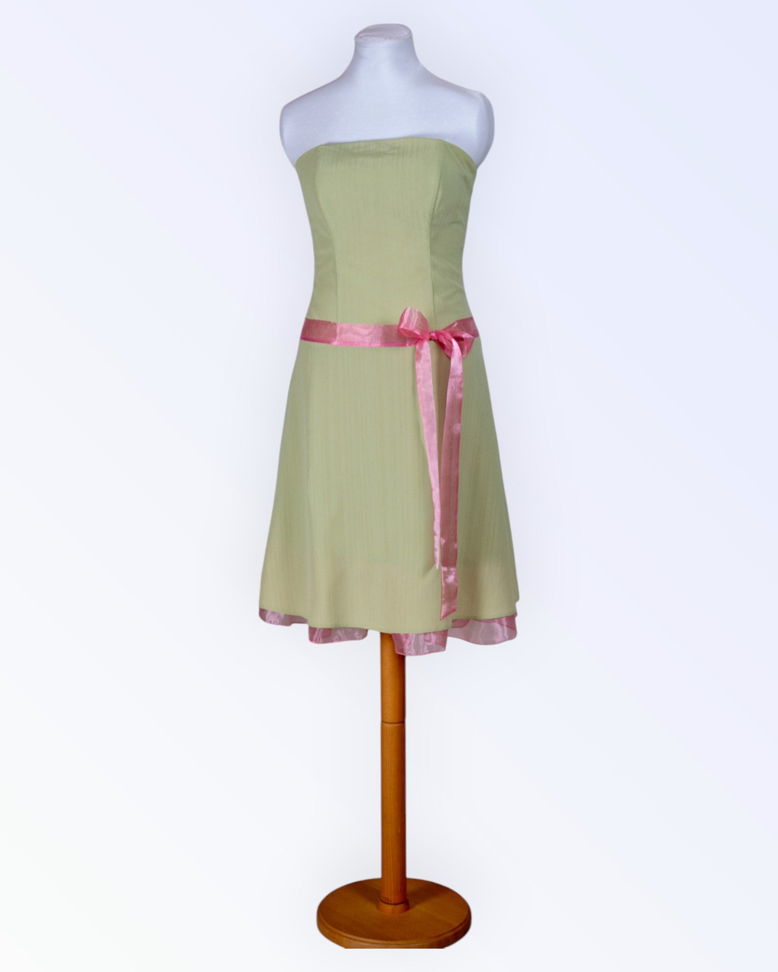 Light green cocktail dress with pink accents