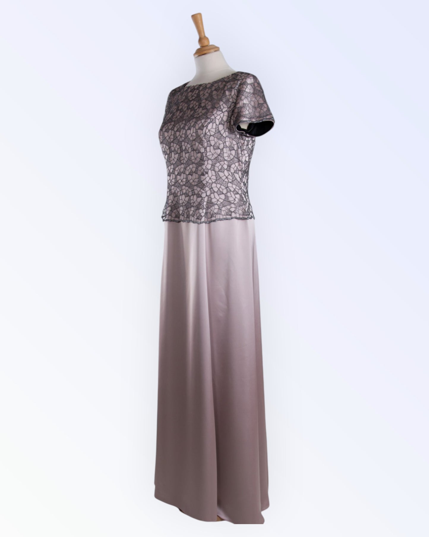 Vintage-pinkki satiini-iltapuku