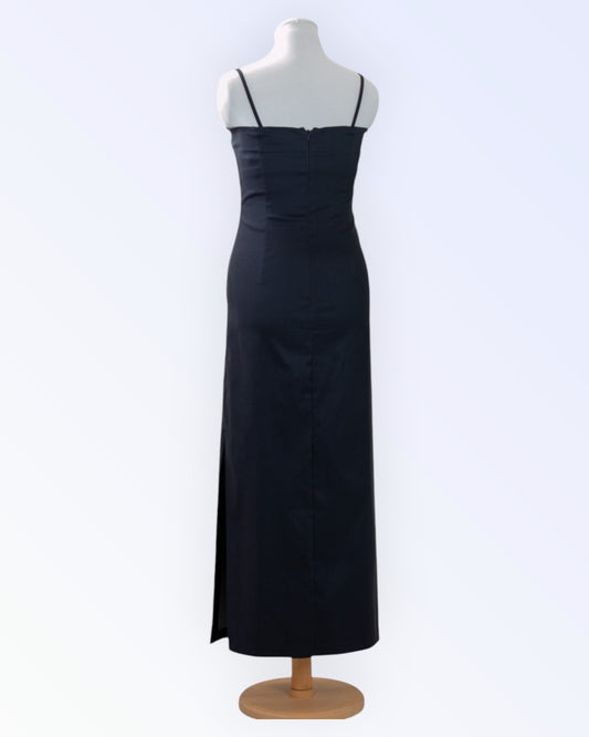 Jacqueline de Young little black dress
