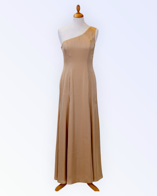 Long formal dress made of golden yellow satin