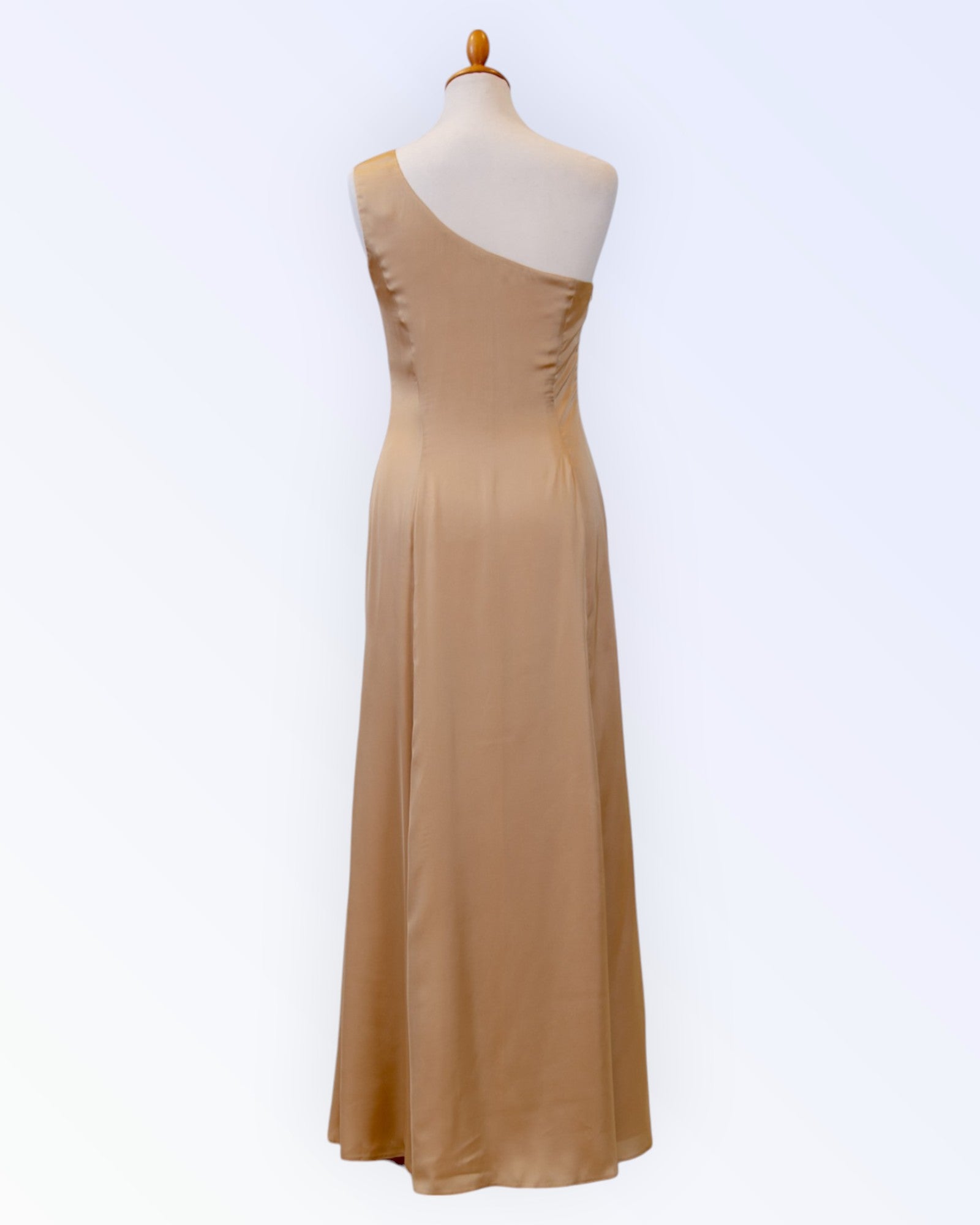 Long formal dress made of golden yellow satin