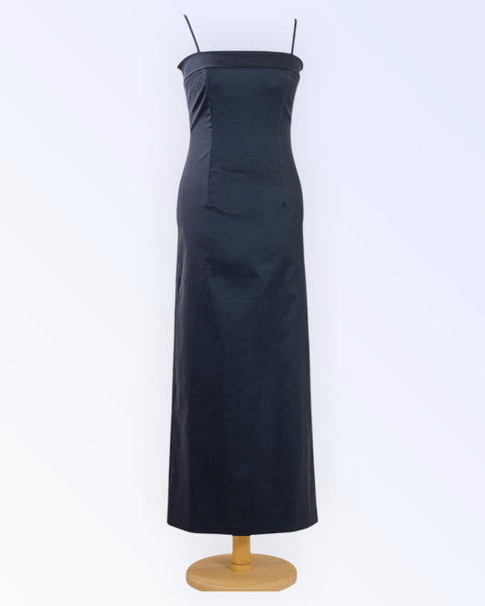 Jacqueline de Young little black dress