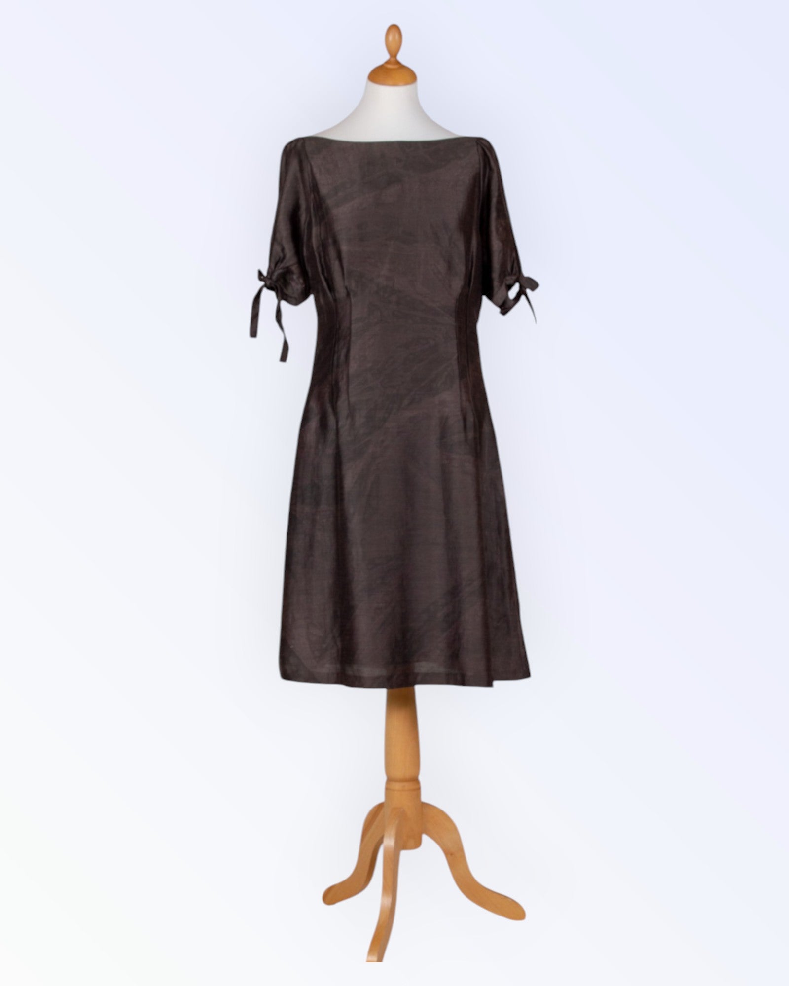 Uman brown dress