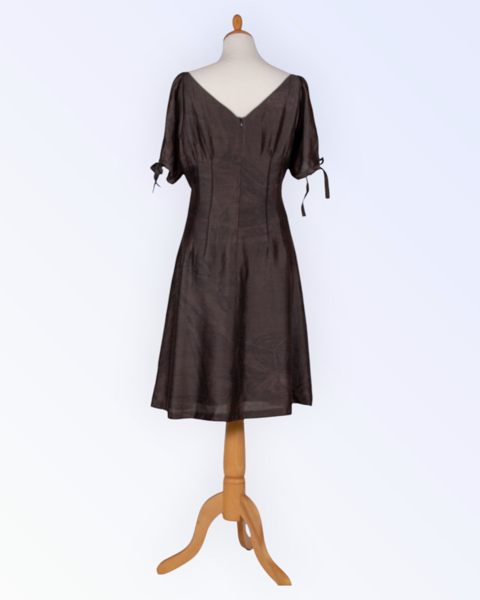 Uman brown dress