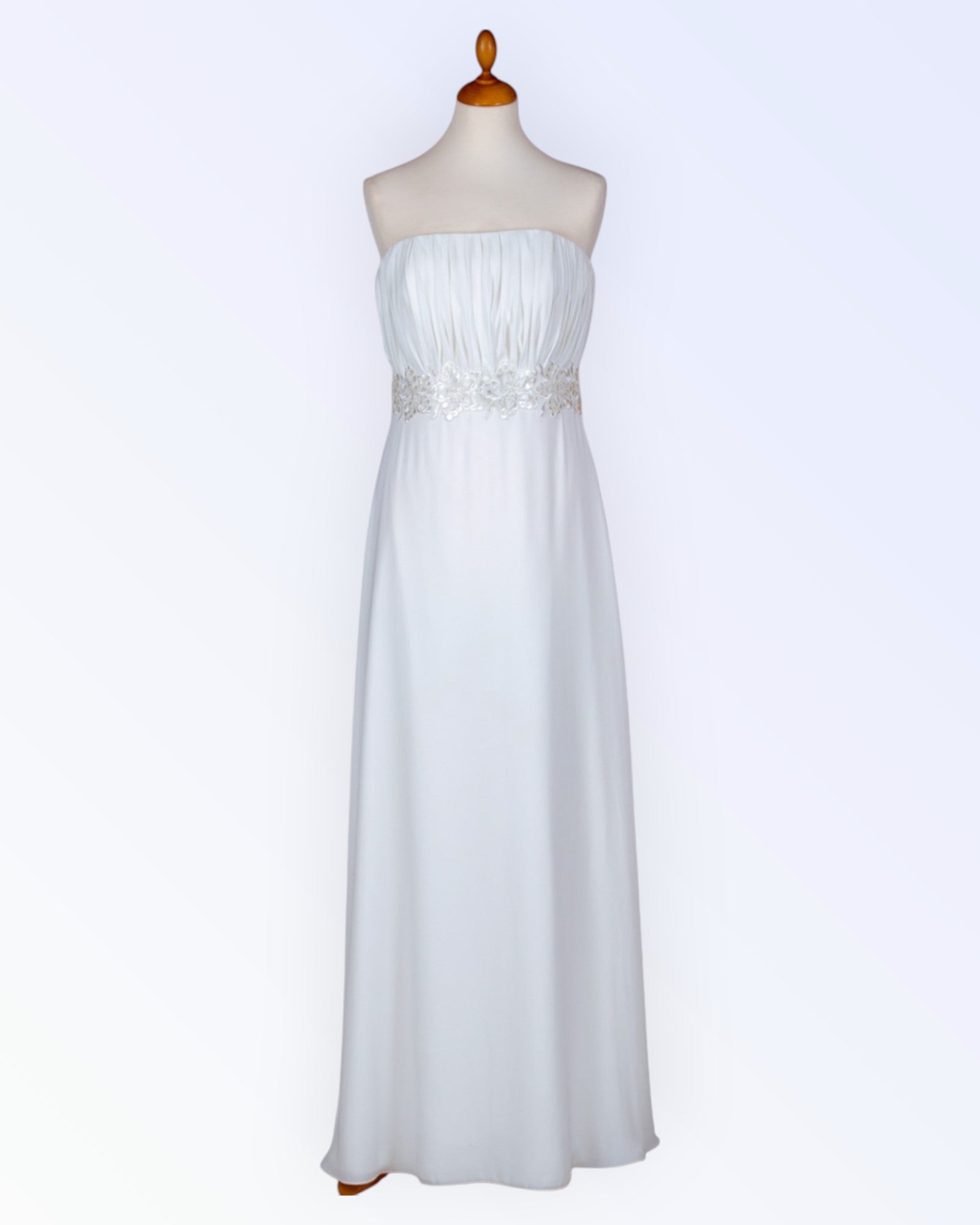 Off-white chiffon wedding dress