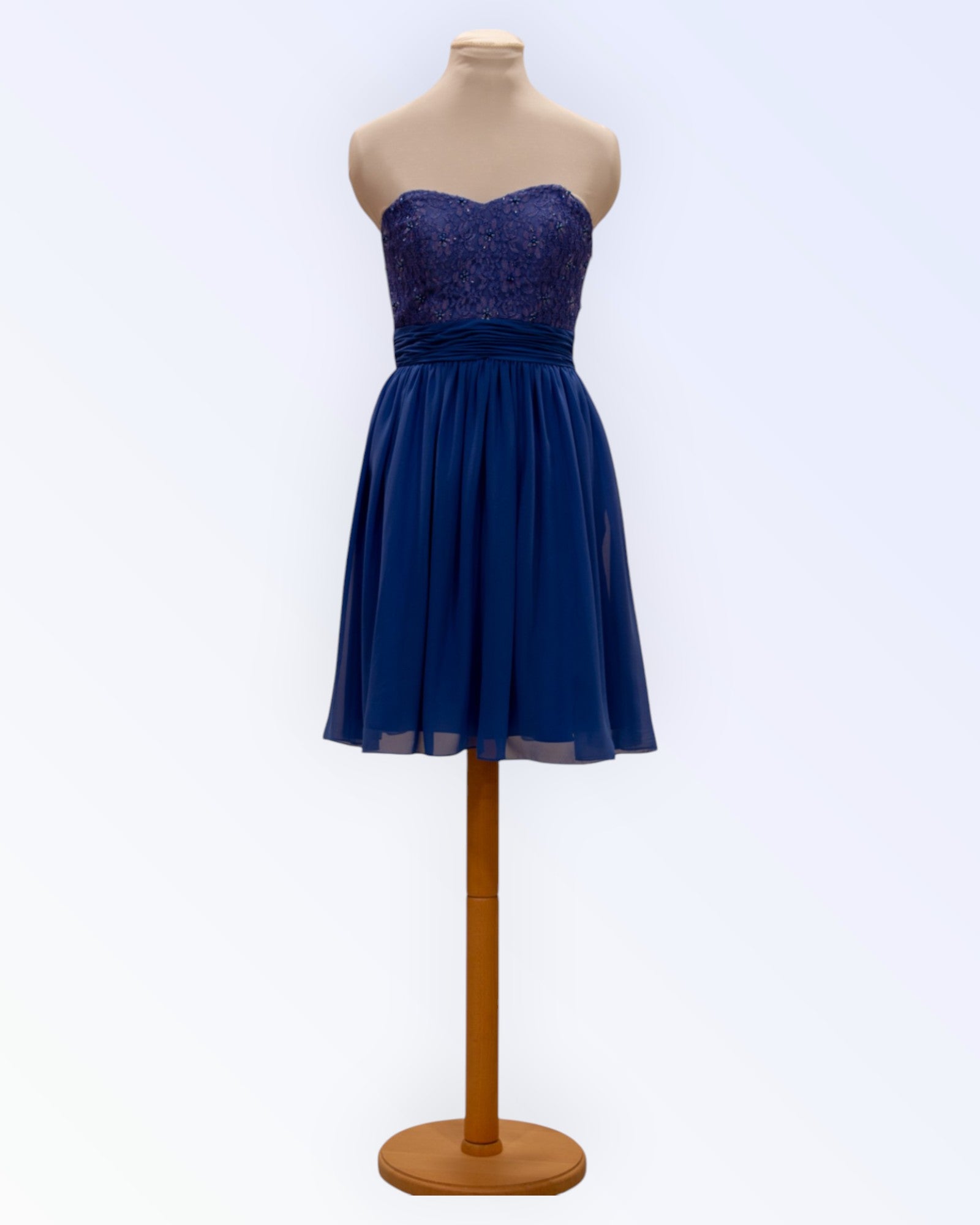 laona cocktail dress LAONA Cocktail dress with decorative gems in dark red