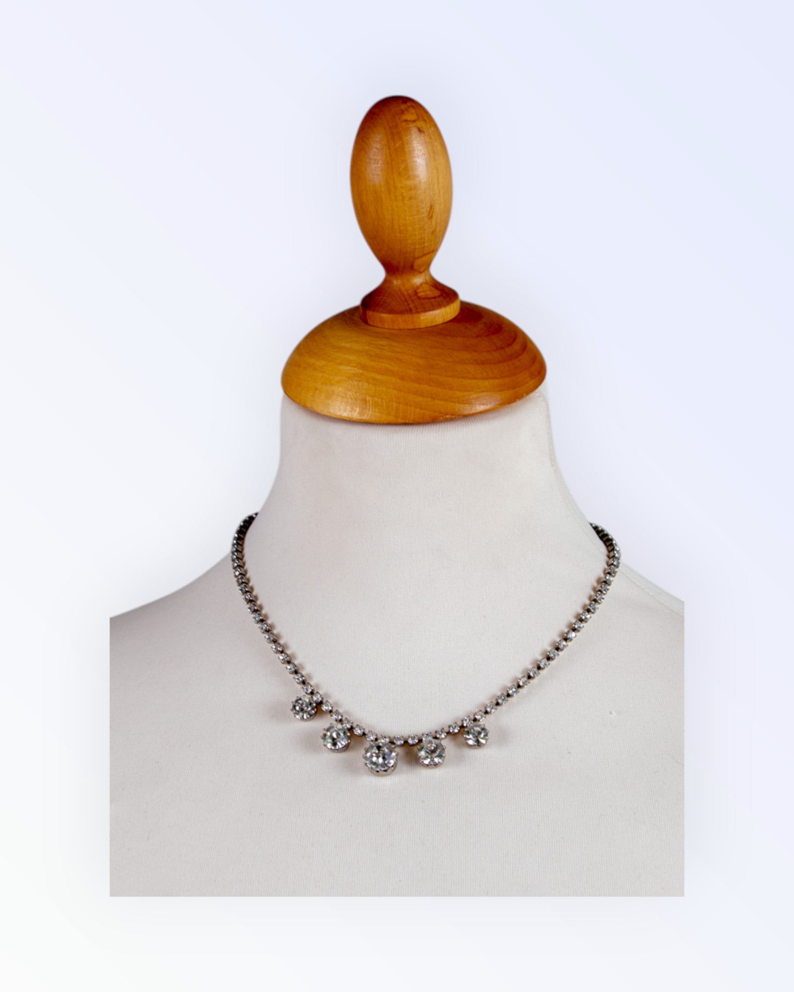 Necklace with five crystals