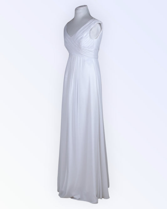 White chiffon empire-cut wedding dress