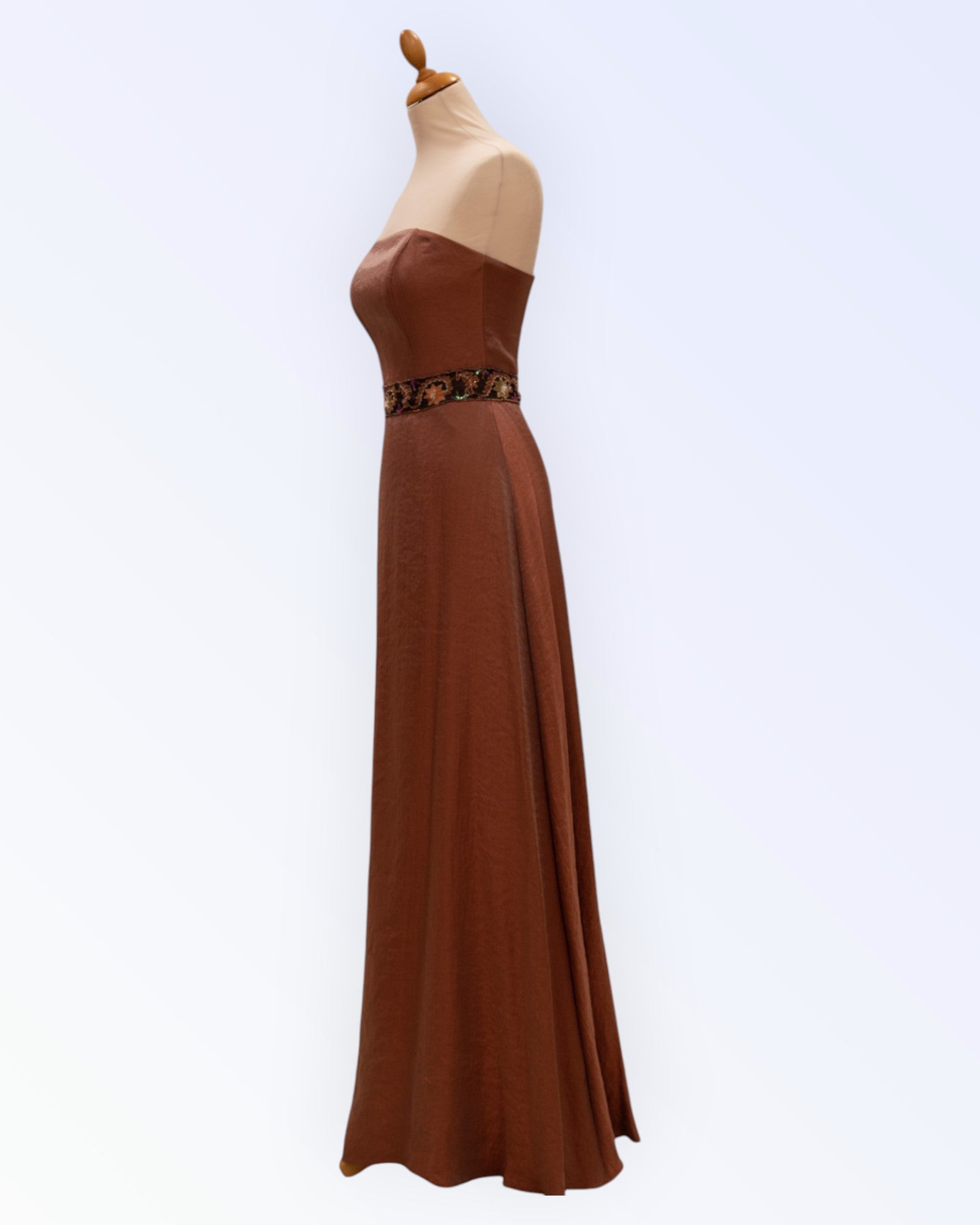 Long formal dress with lace belt