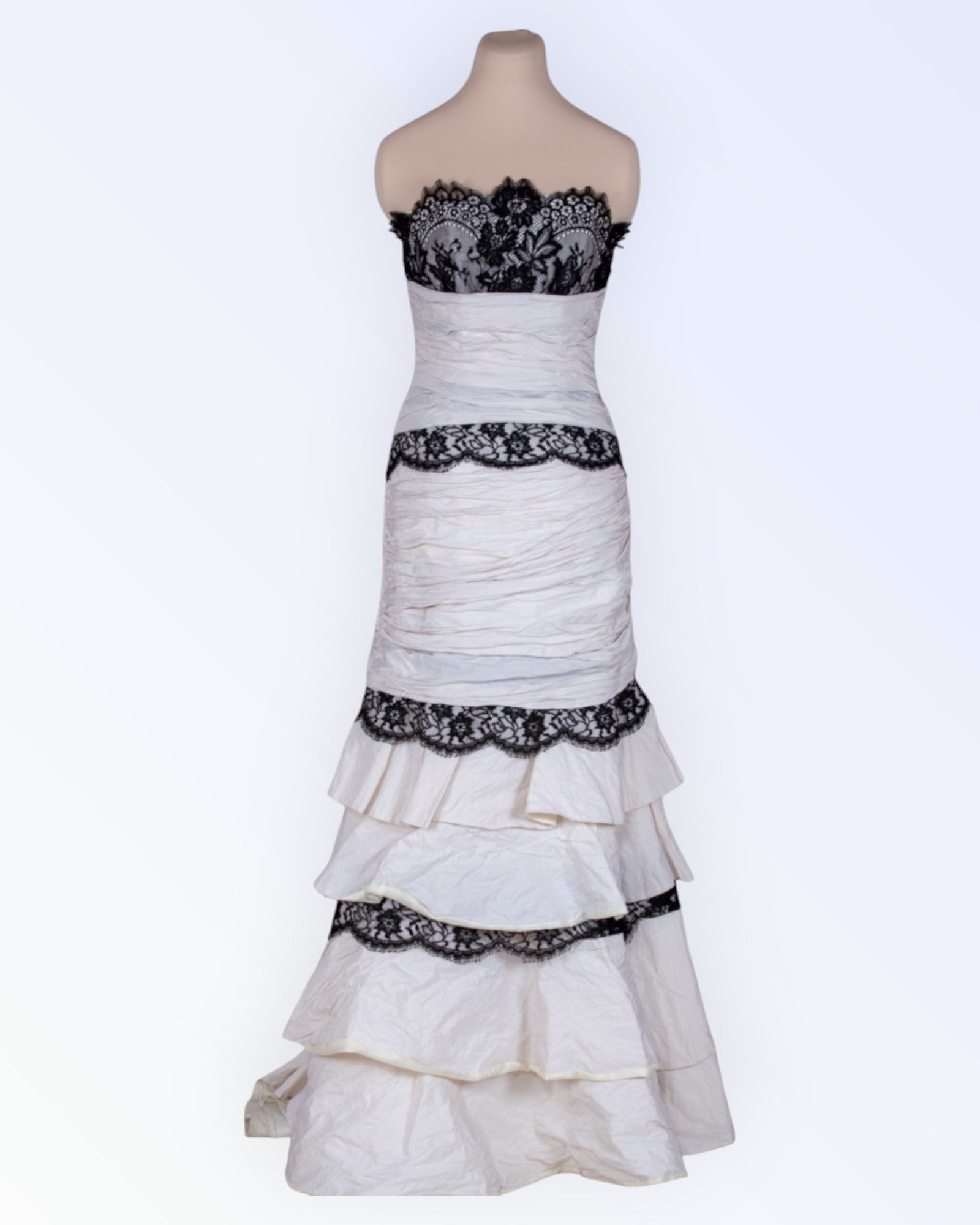 Wedding dress with black details