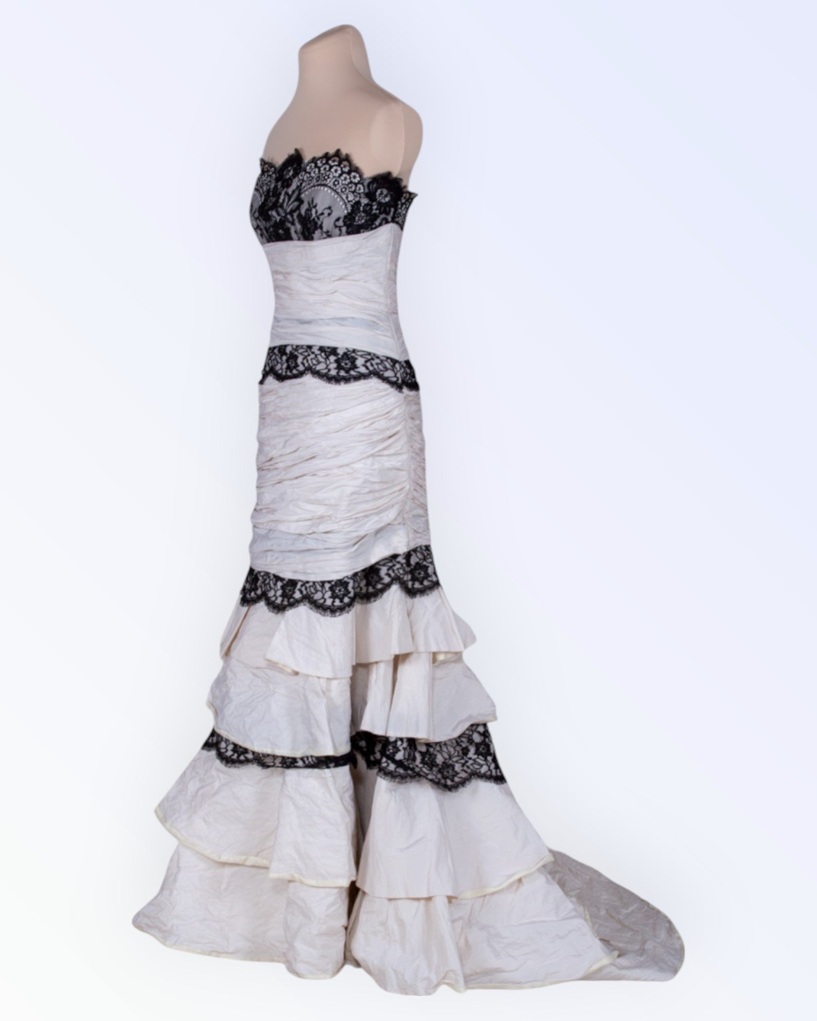 Wedding dress with black details