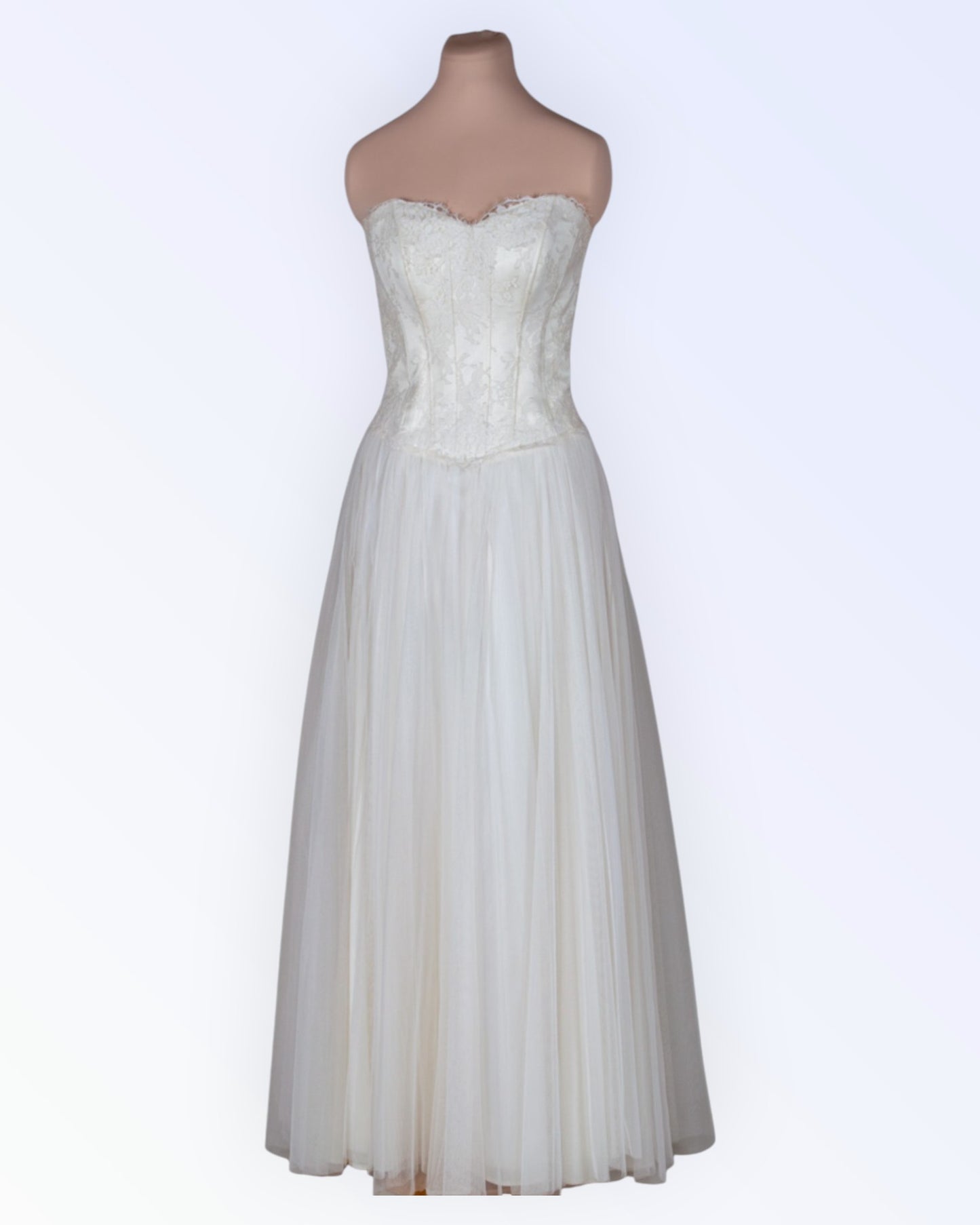 Prinsessatyylinen hääpuku