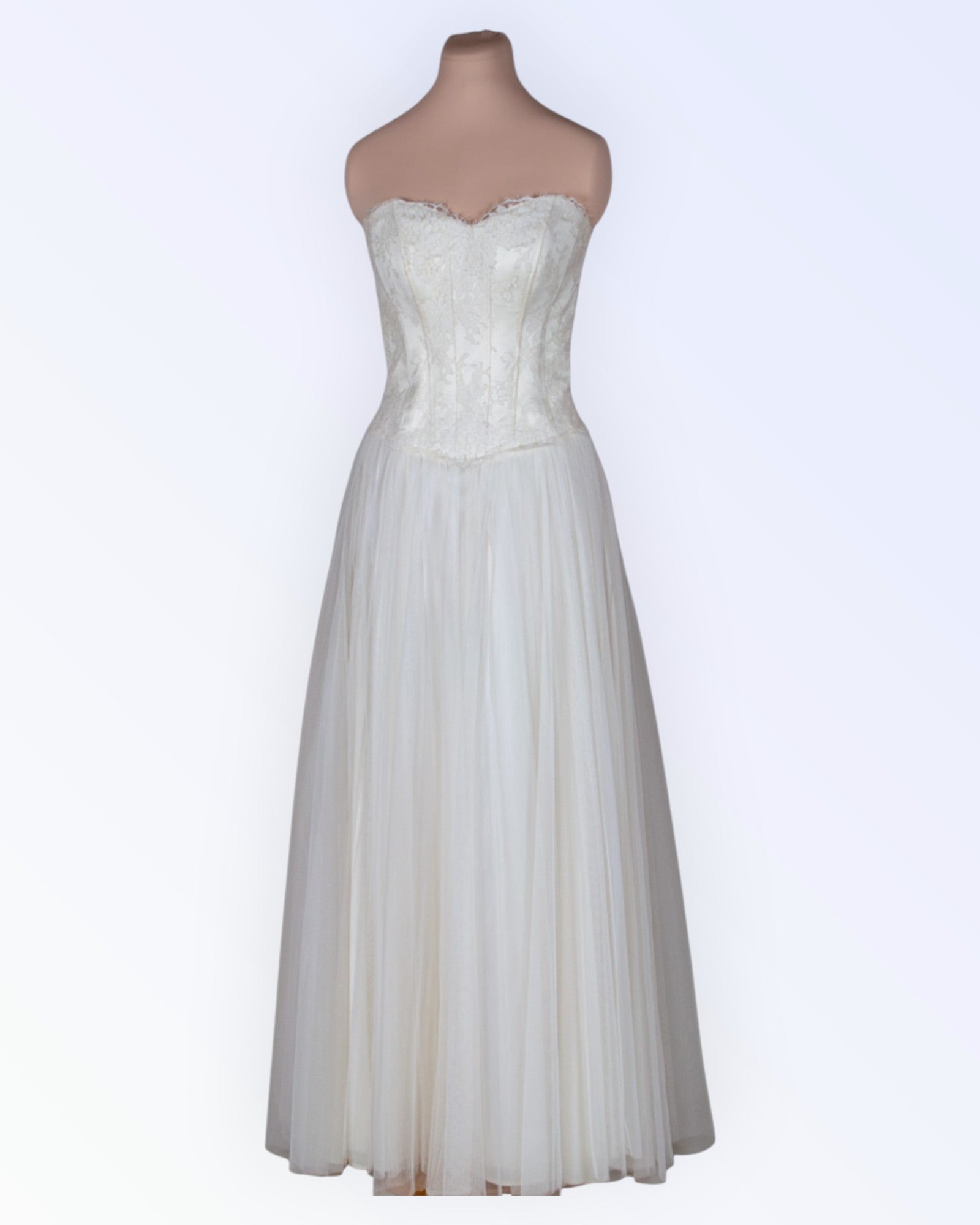 Princess-style wedding dress