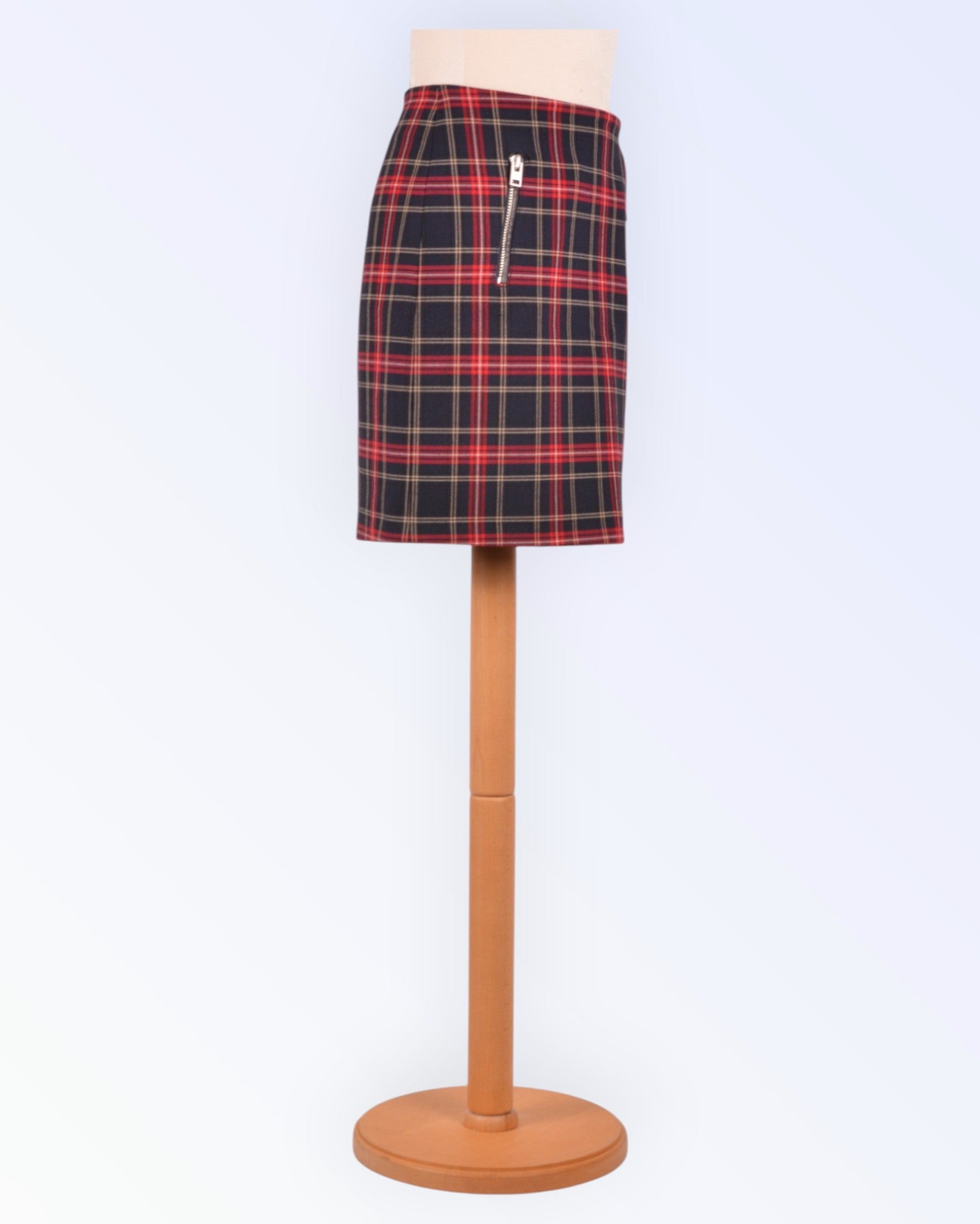 Esprit šotiruuduline seelik