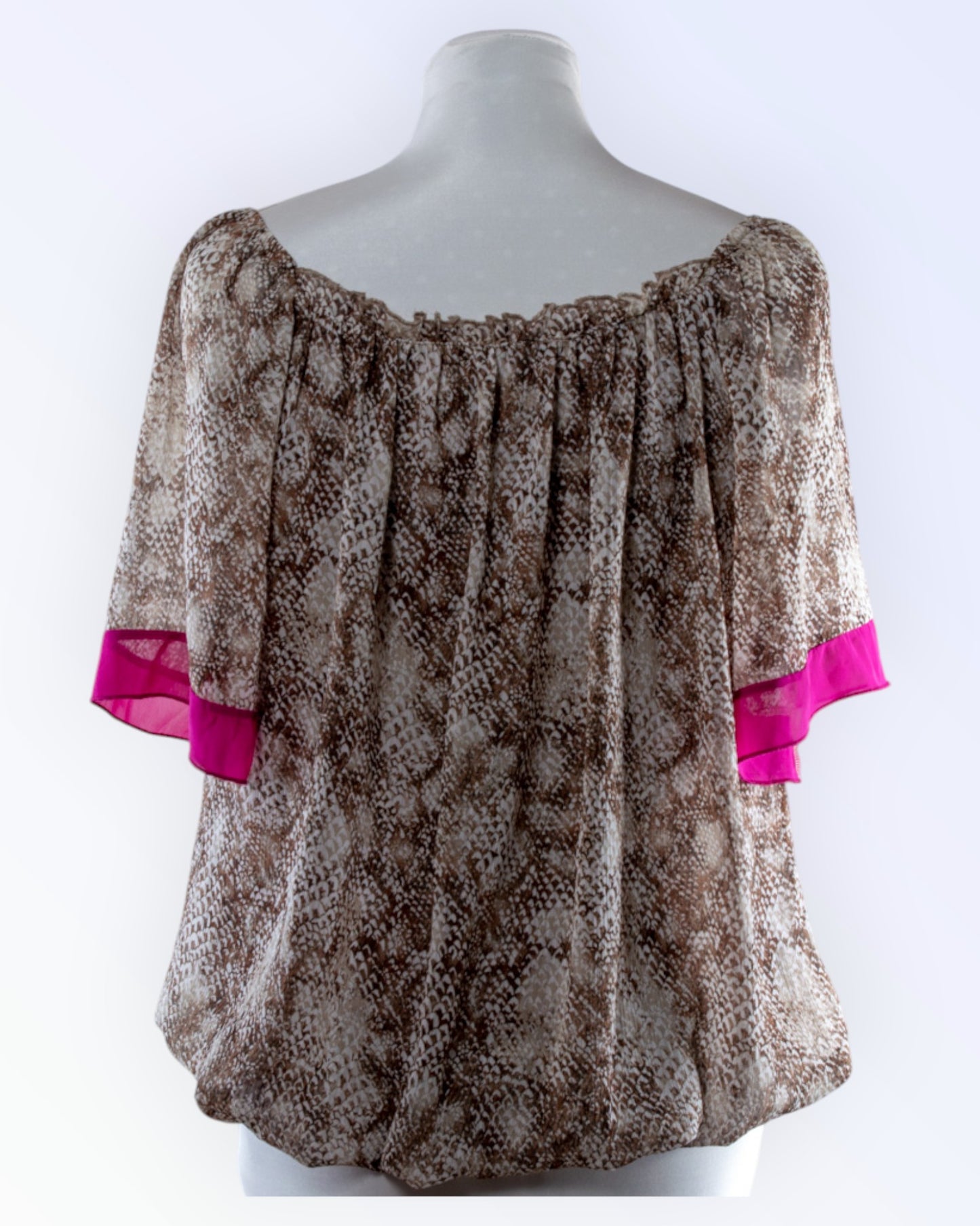 Loose-fitting chiffon top