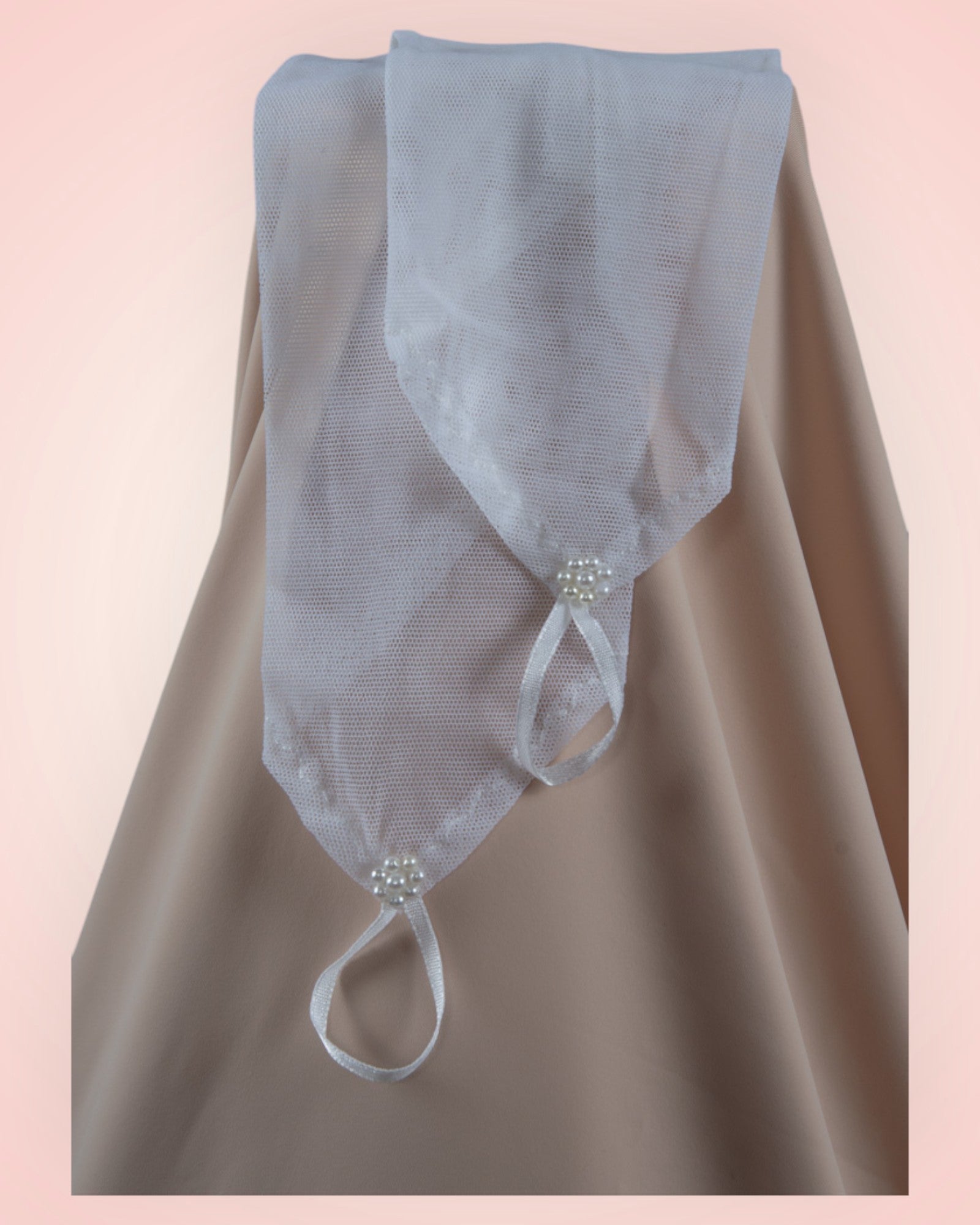 Fingerless gloves for the bride