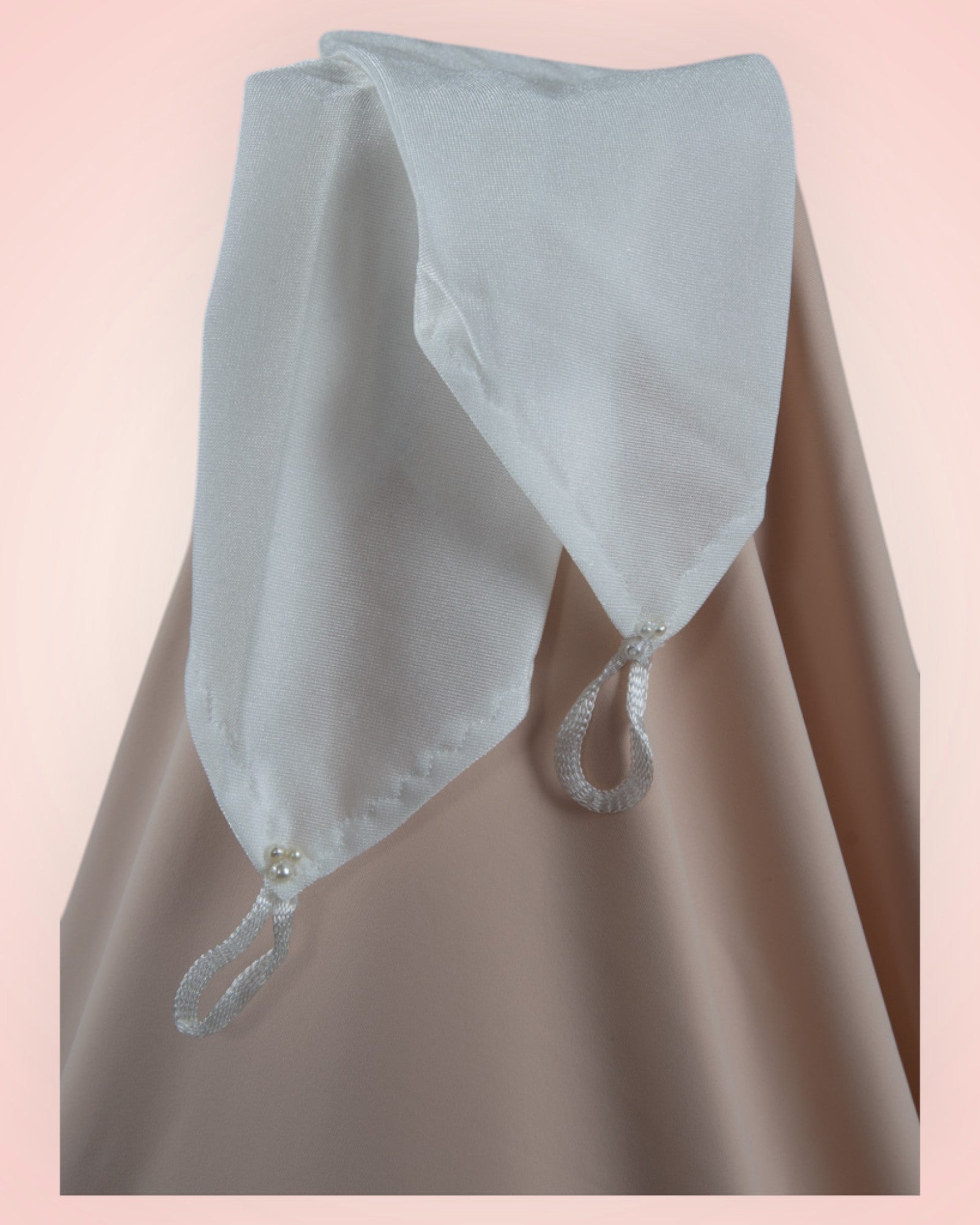 Fingerless gloves for the bride