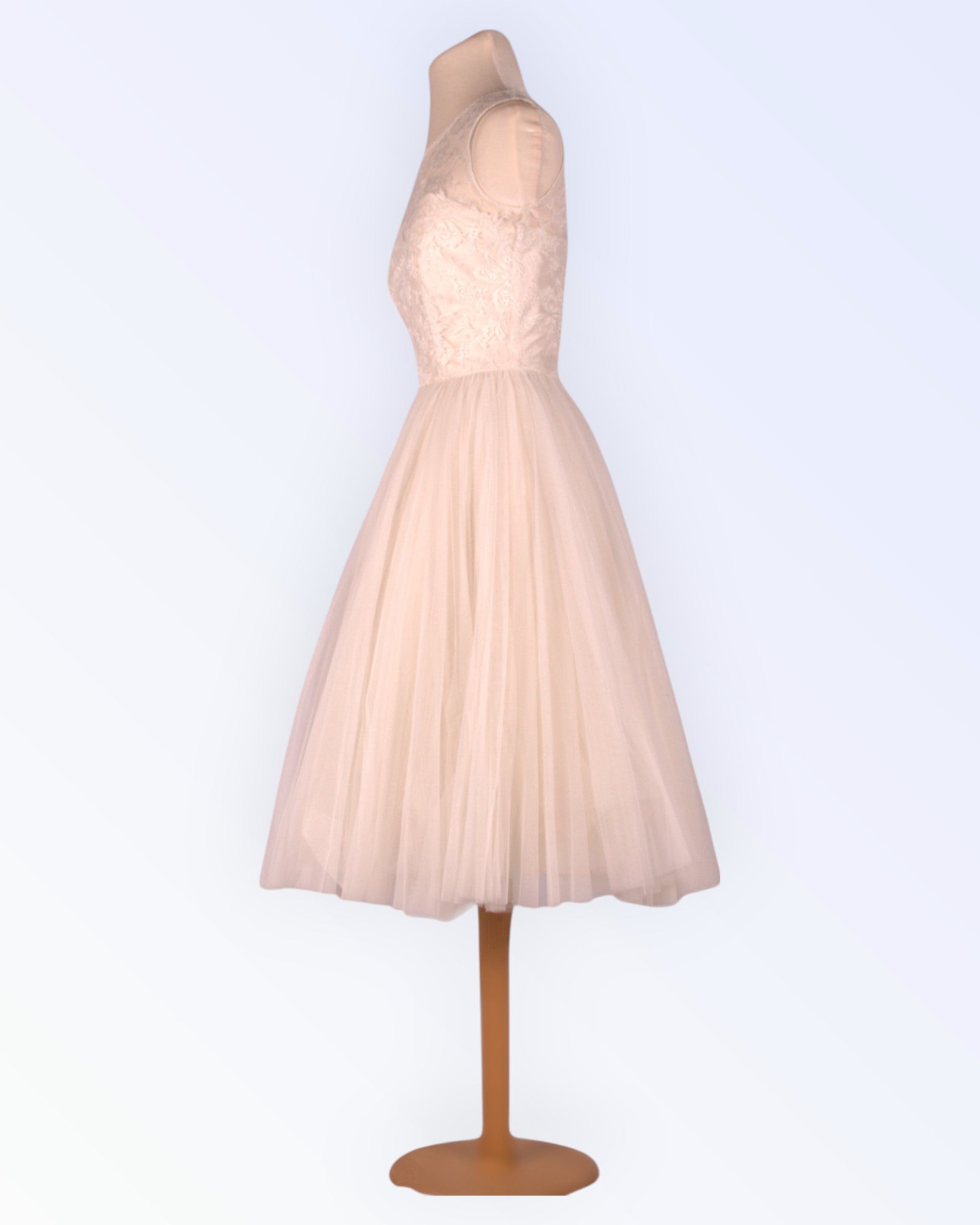 Off-white dress with fluffy tulle skirt