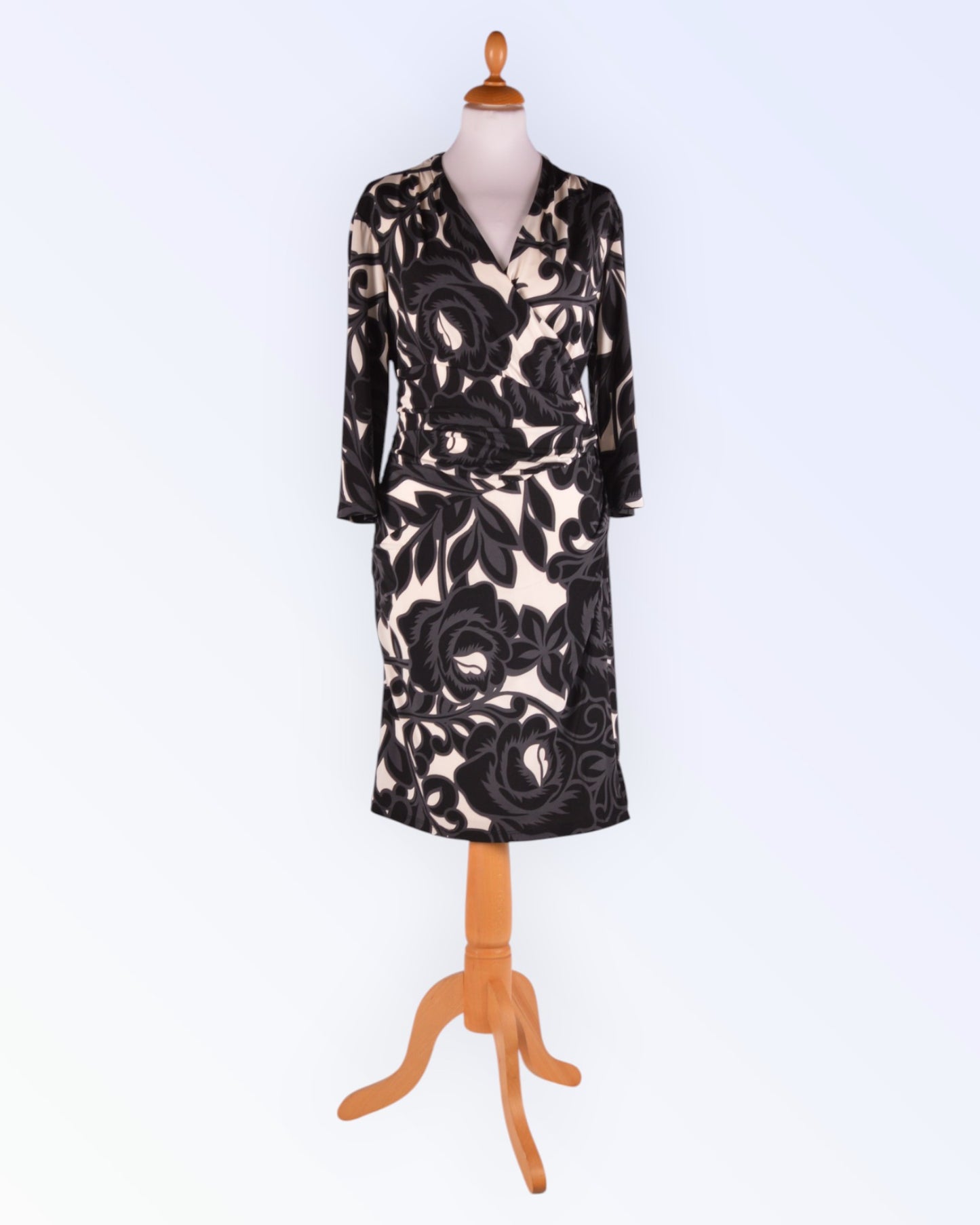 Frank Lyman floral knit dress