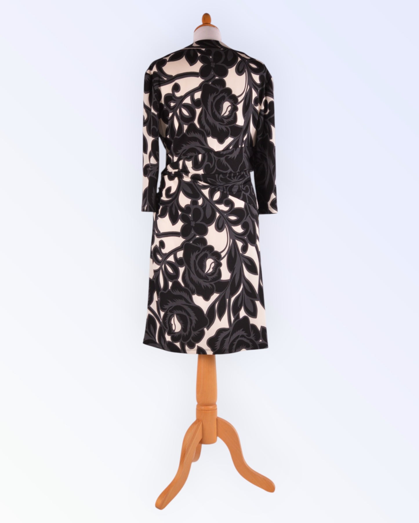 Frank Lyman floral knit dress