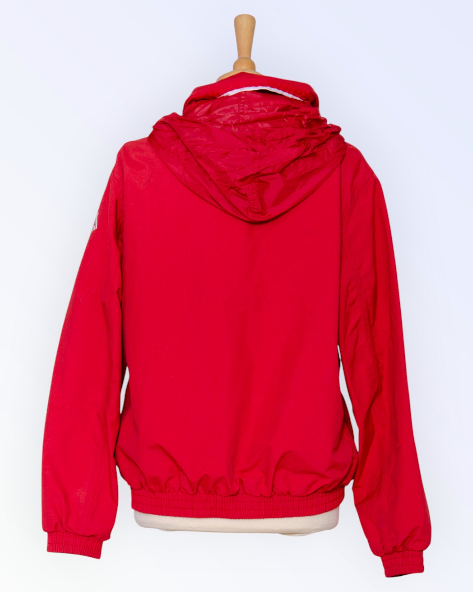 Jean Paul punainen urheilutakki