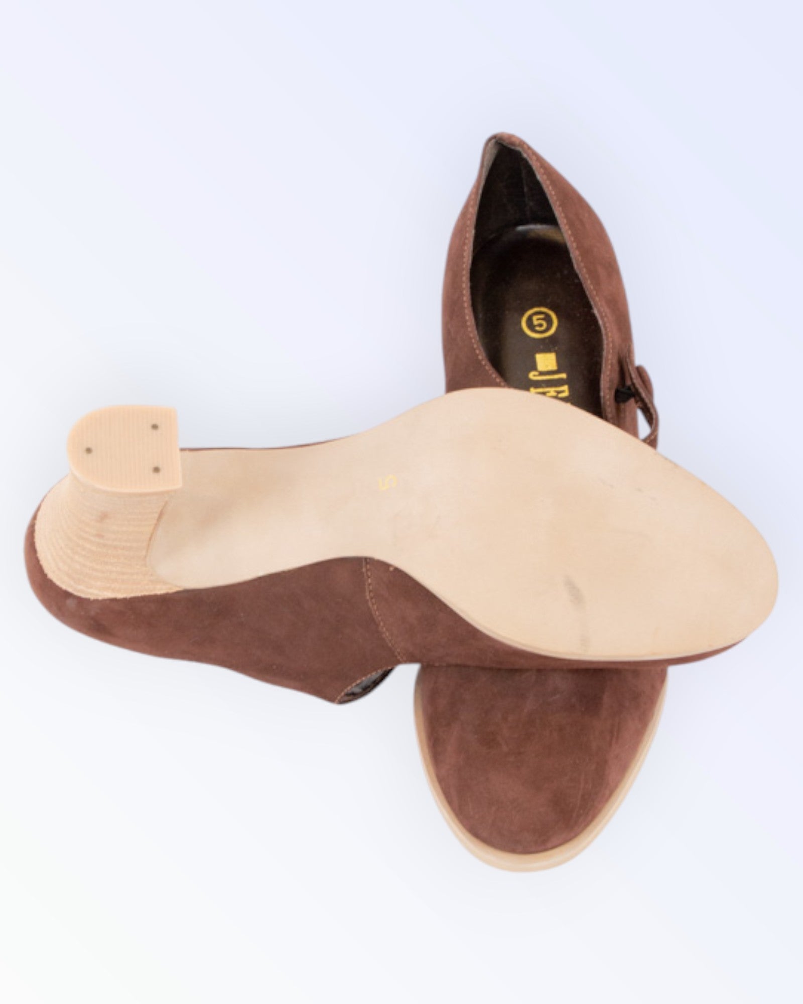 Jenningsin ruskeat kengät