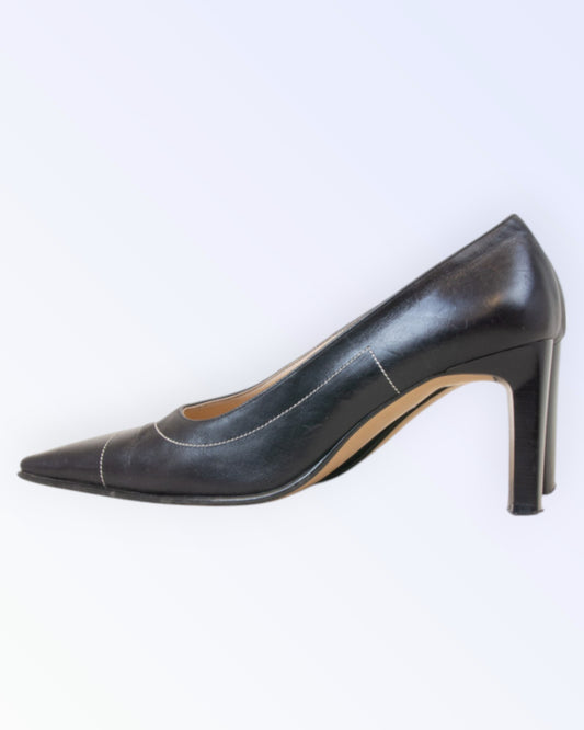 Style Chiara mustad kingad