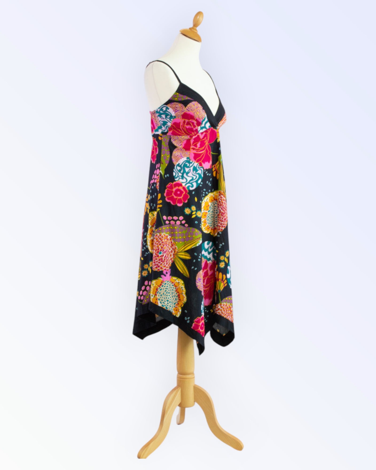 Joe Brouns by Coline värikäs kesämekko