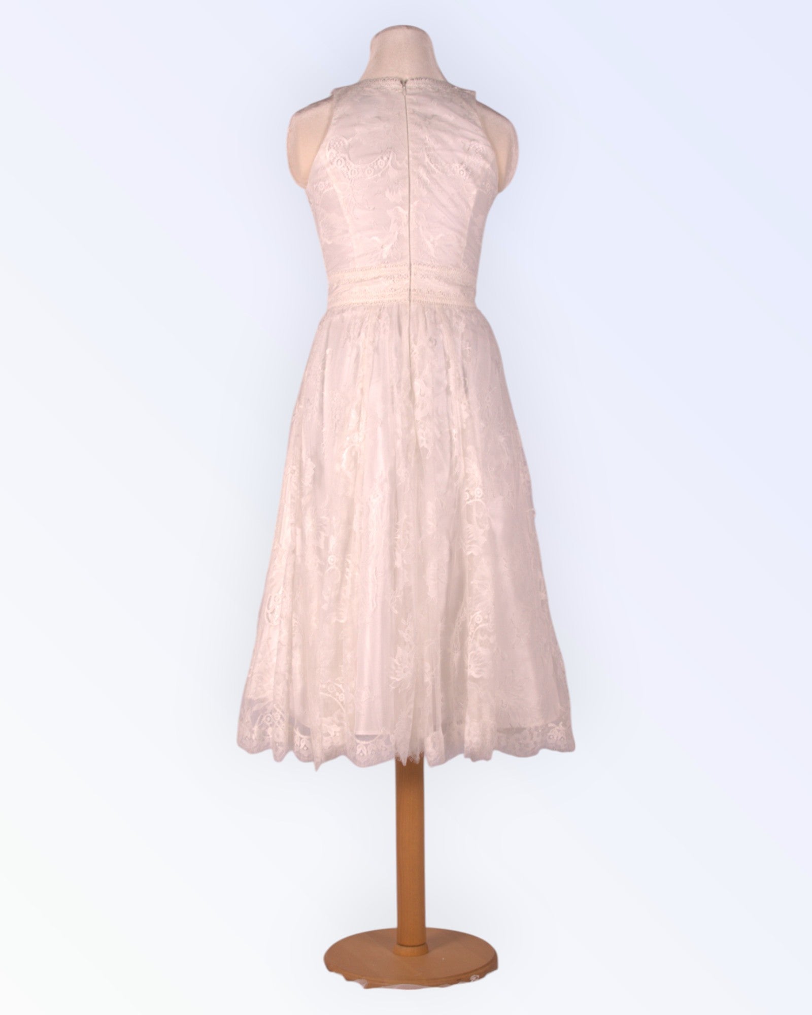 Short lace wedding dress