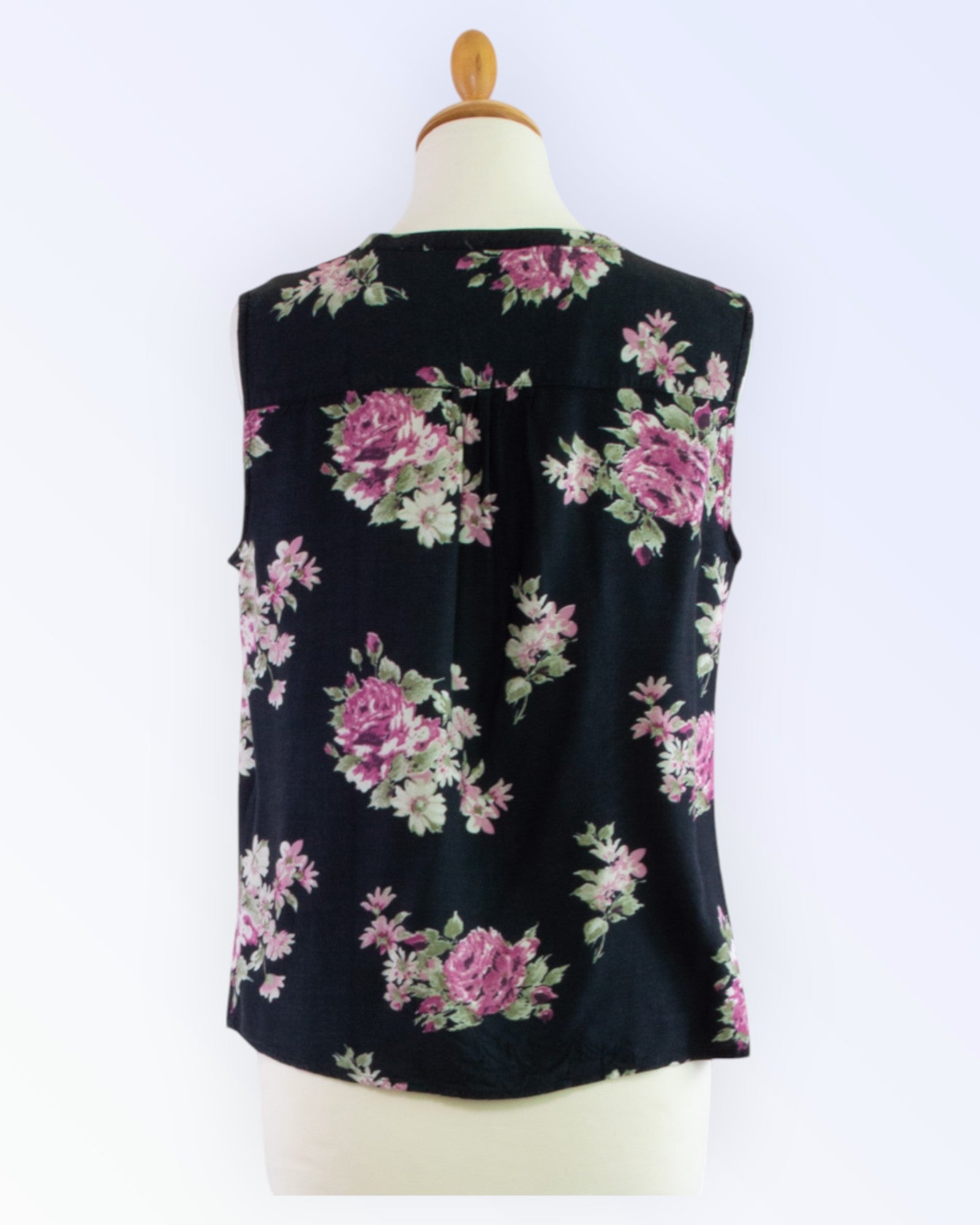 Pigalle (Only) floral summer blouse