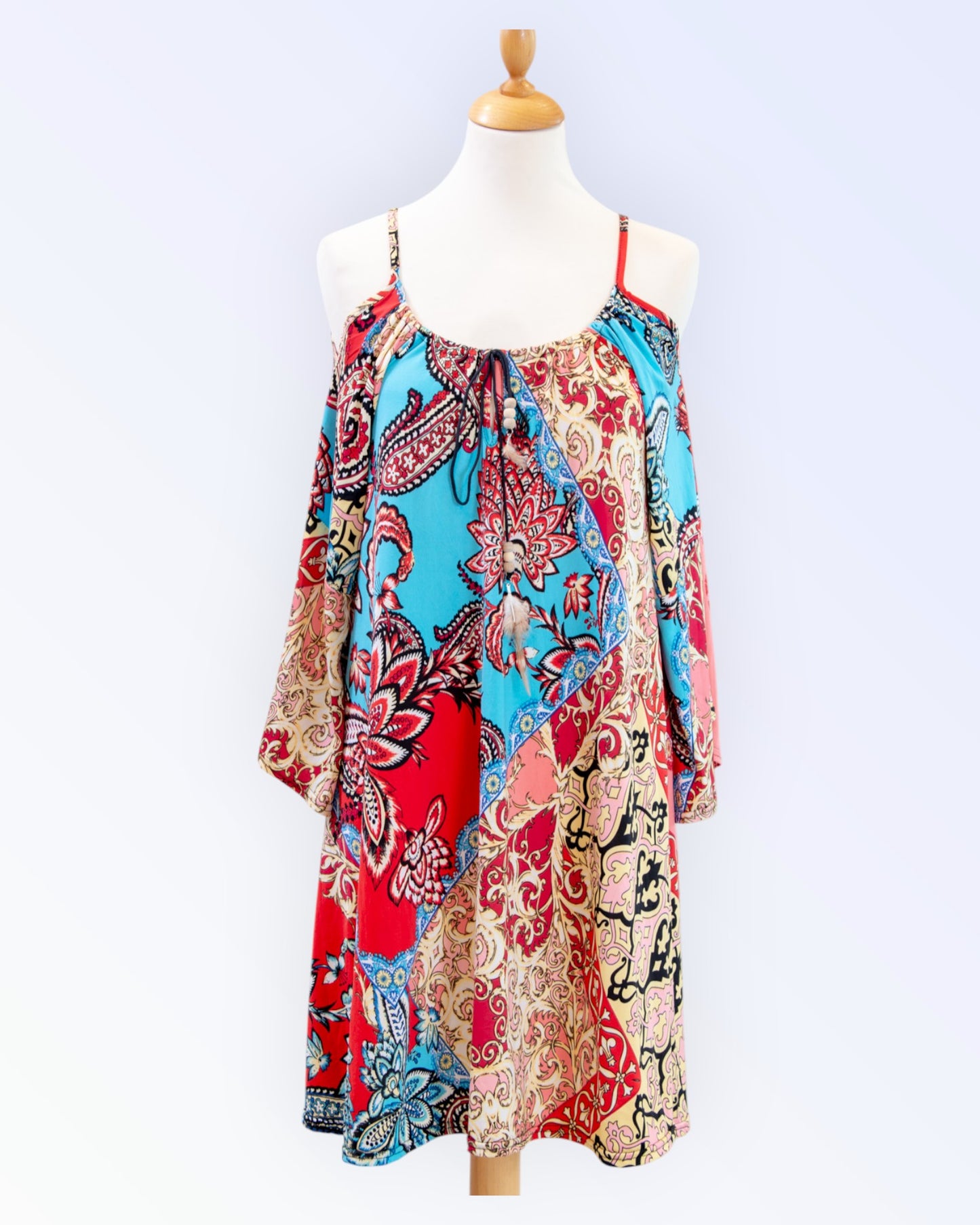 Monivärinen retrotyylinen tunika