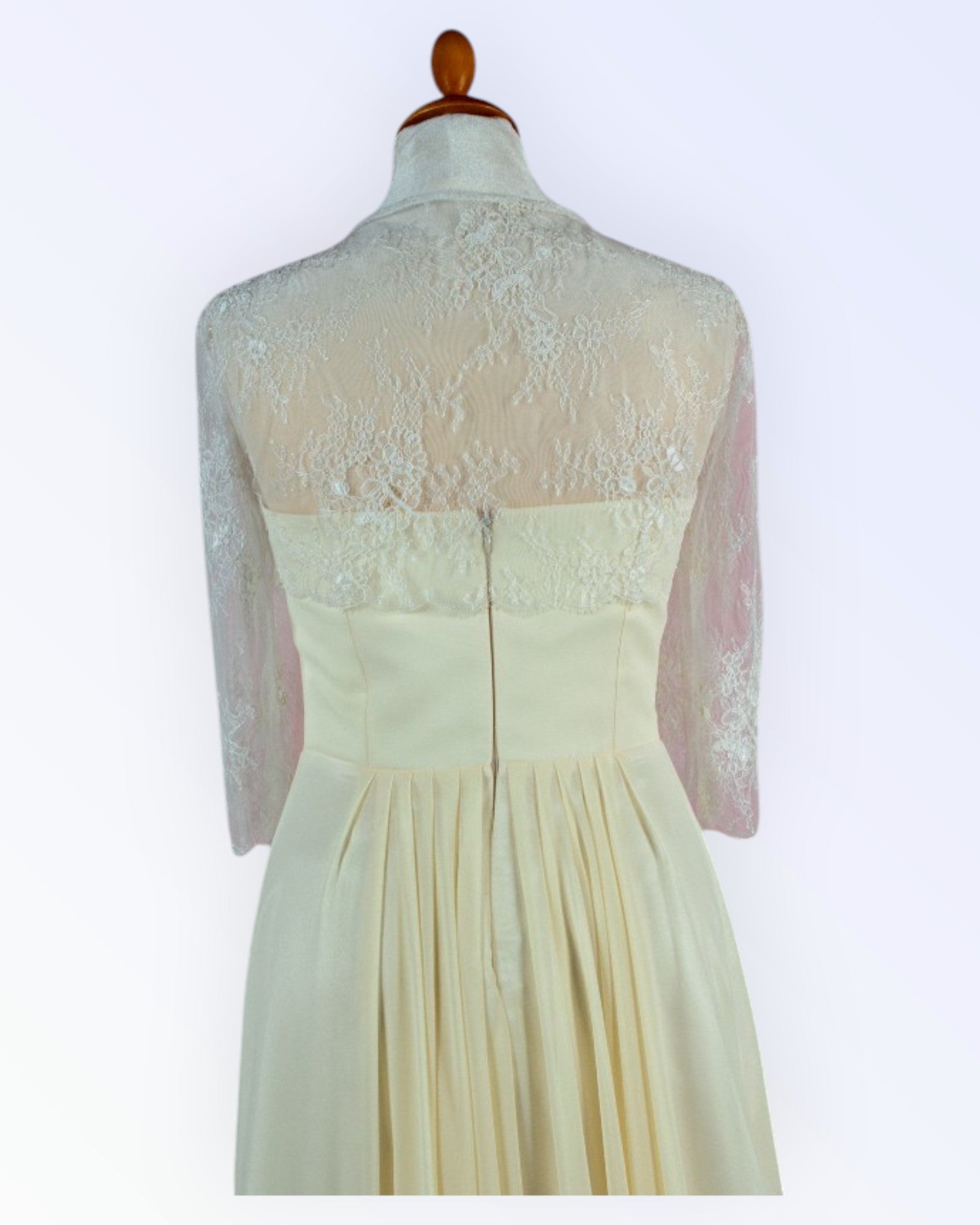 Festive off-white lace bolero