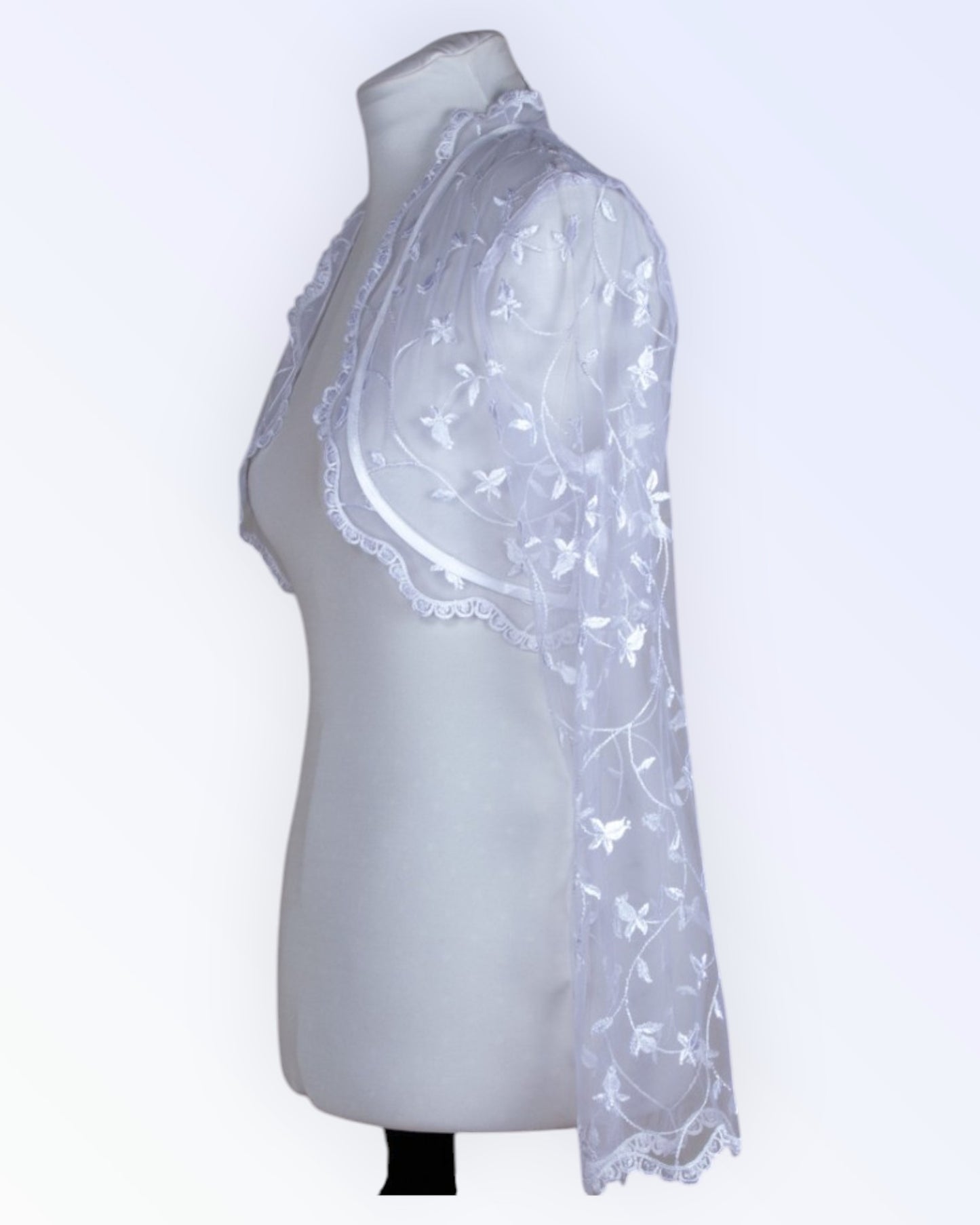 Valkoinen pitsibolero