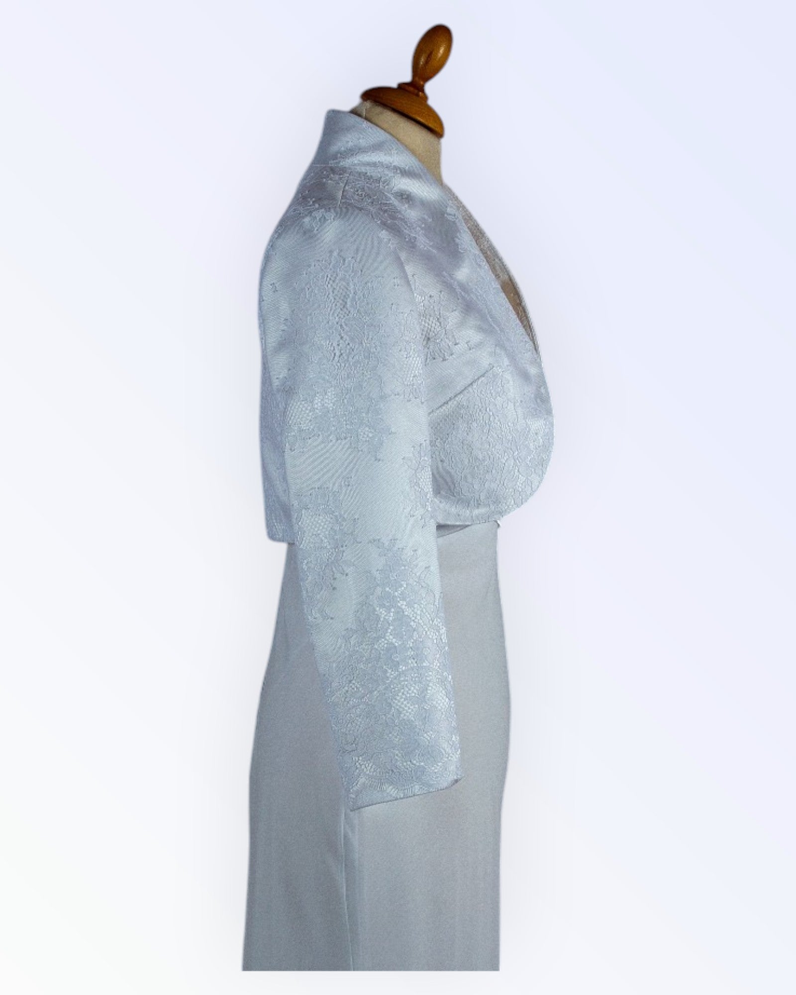 Festive white bolero for the bride