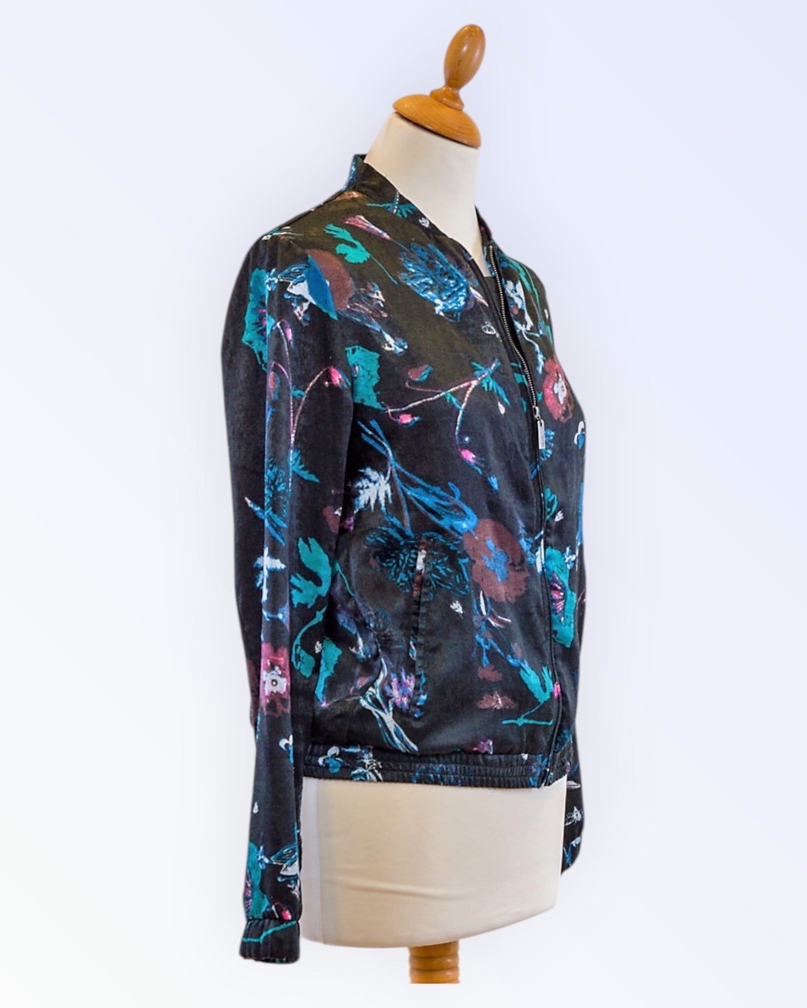 Garcia Jeans lillemustrilisest kangast sportlik jakk