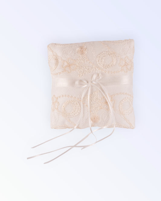 Natural white ring pillow