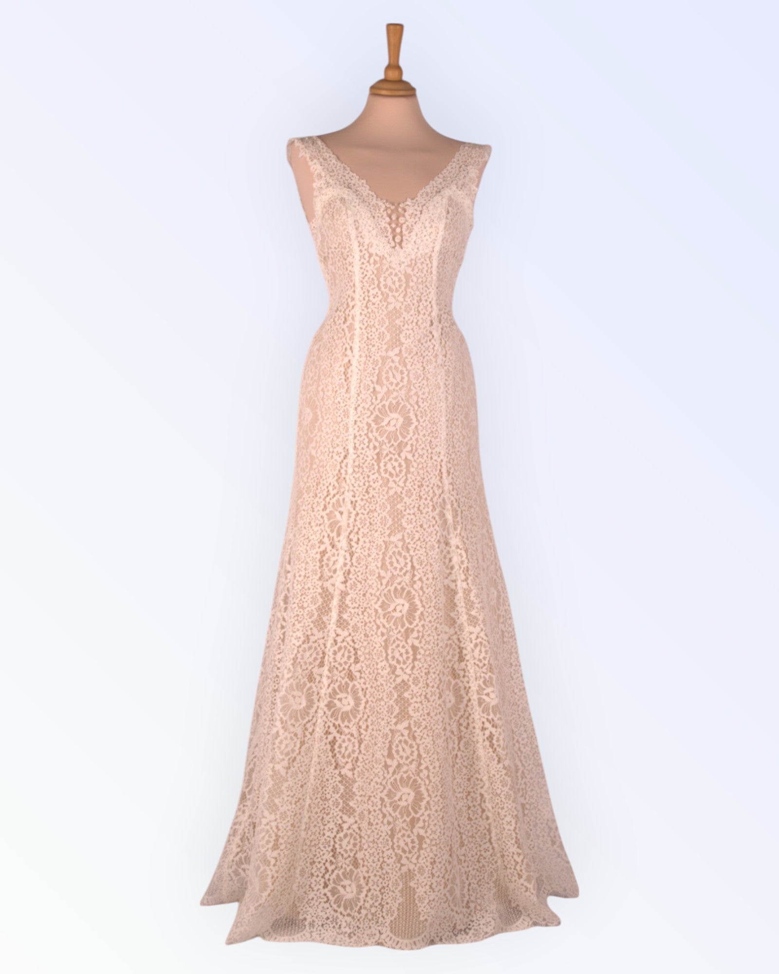 Lace dress with nude lining