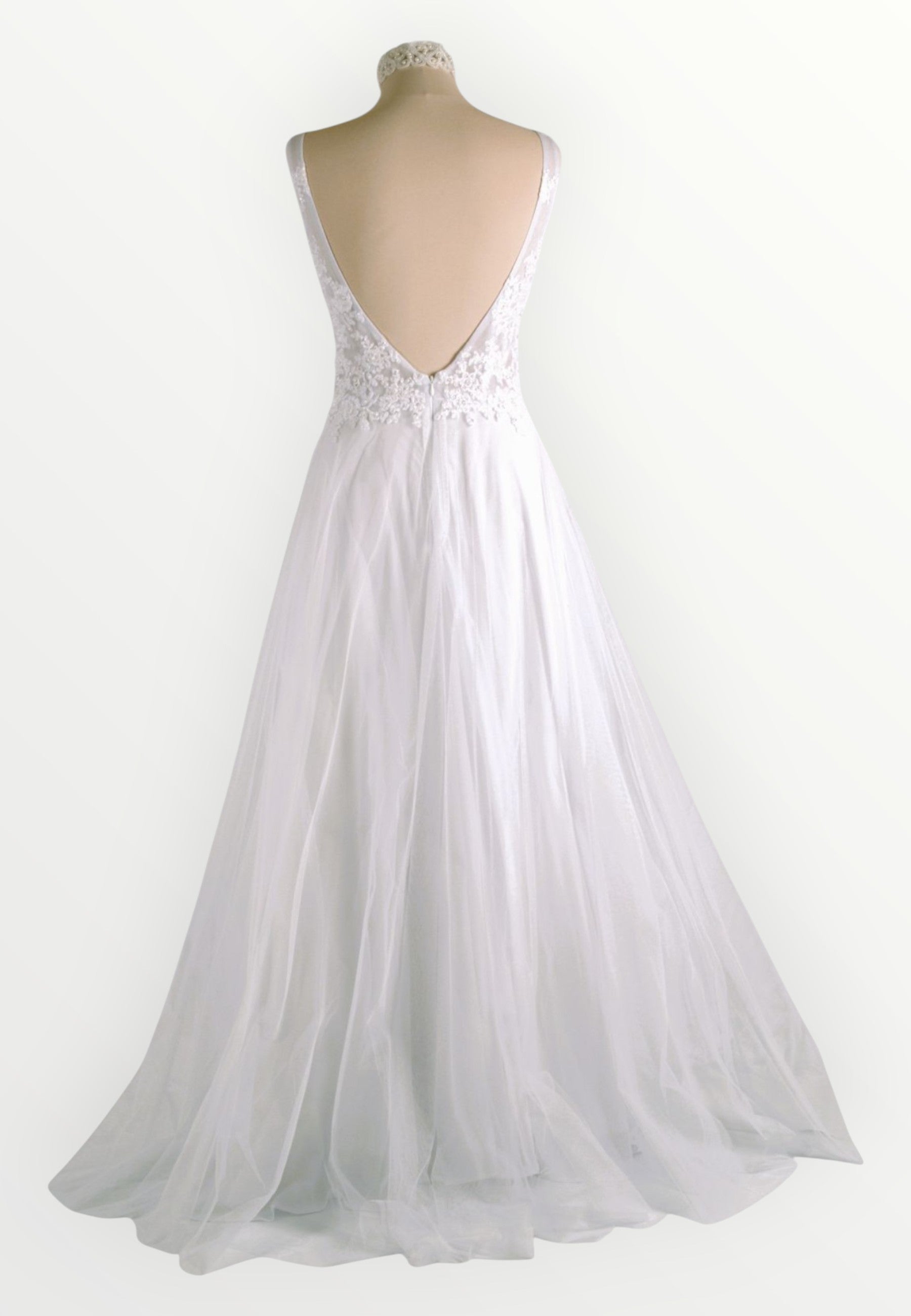 Tulle wedding dress