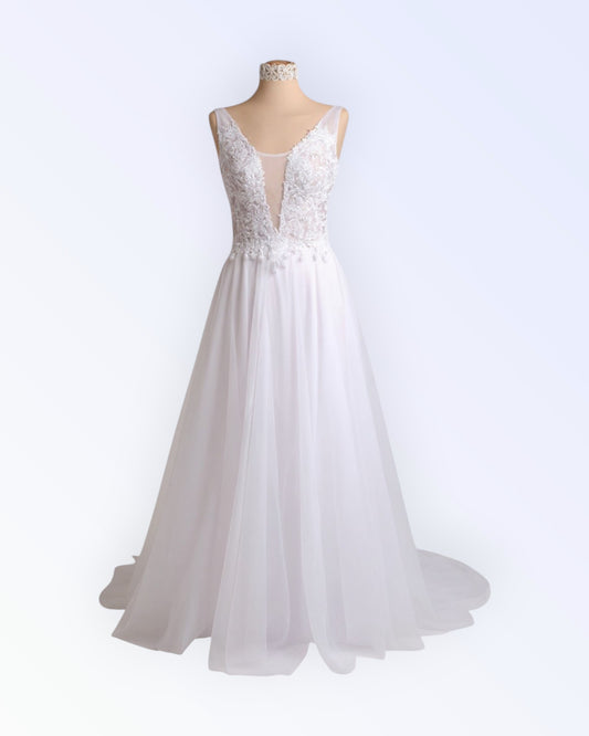 Tulle wedding dress