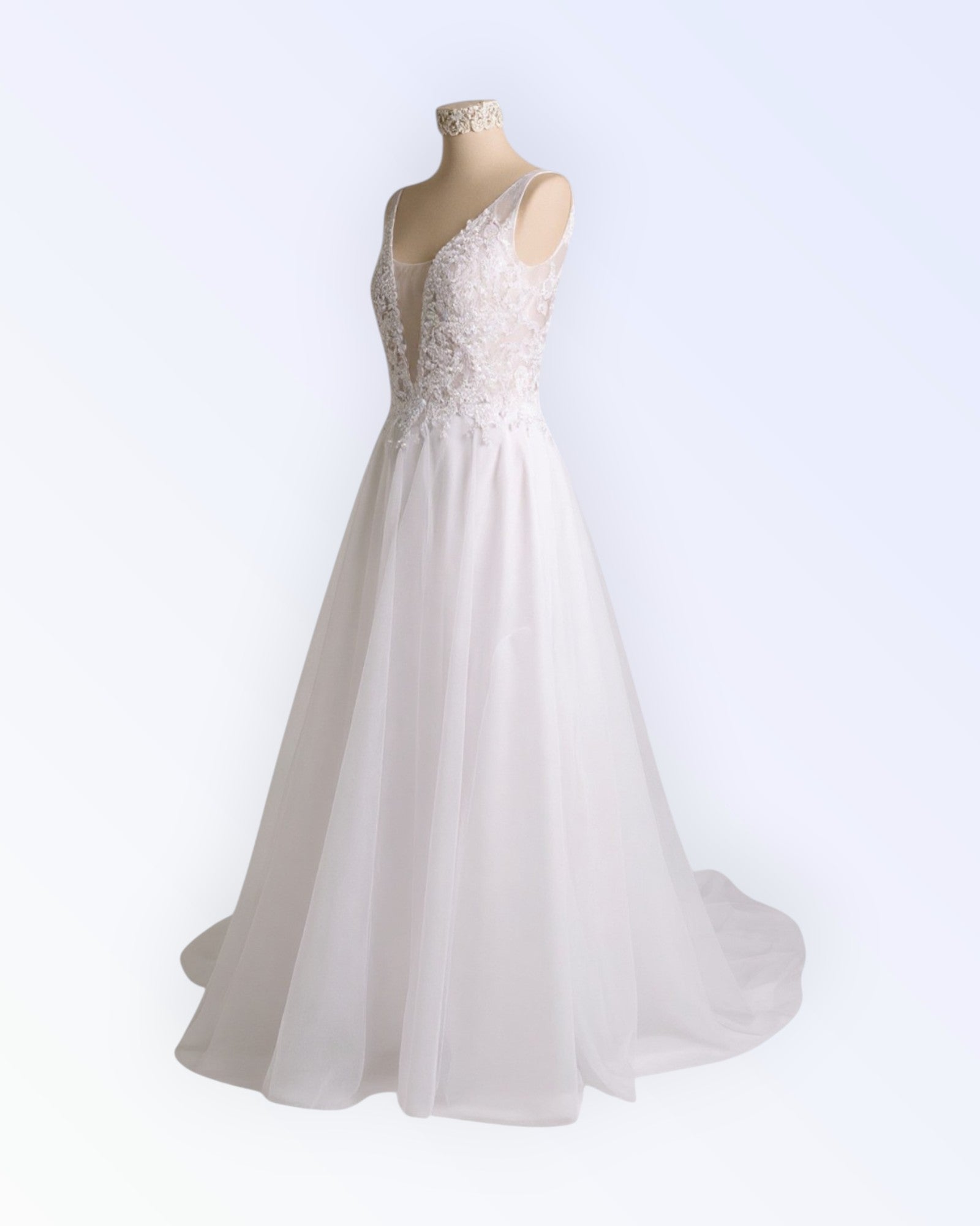 Tulle wedding dress