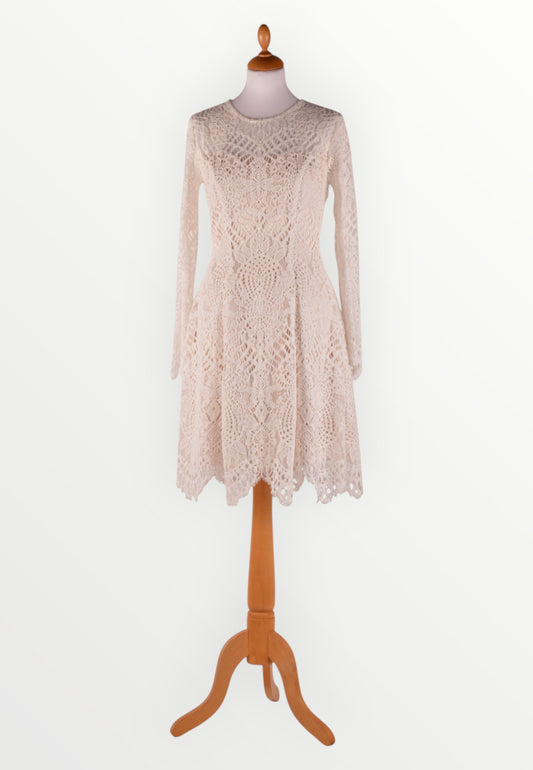 Off-white lace short dress