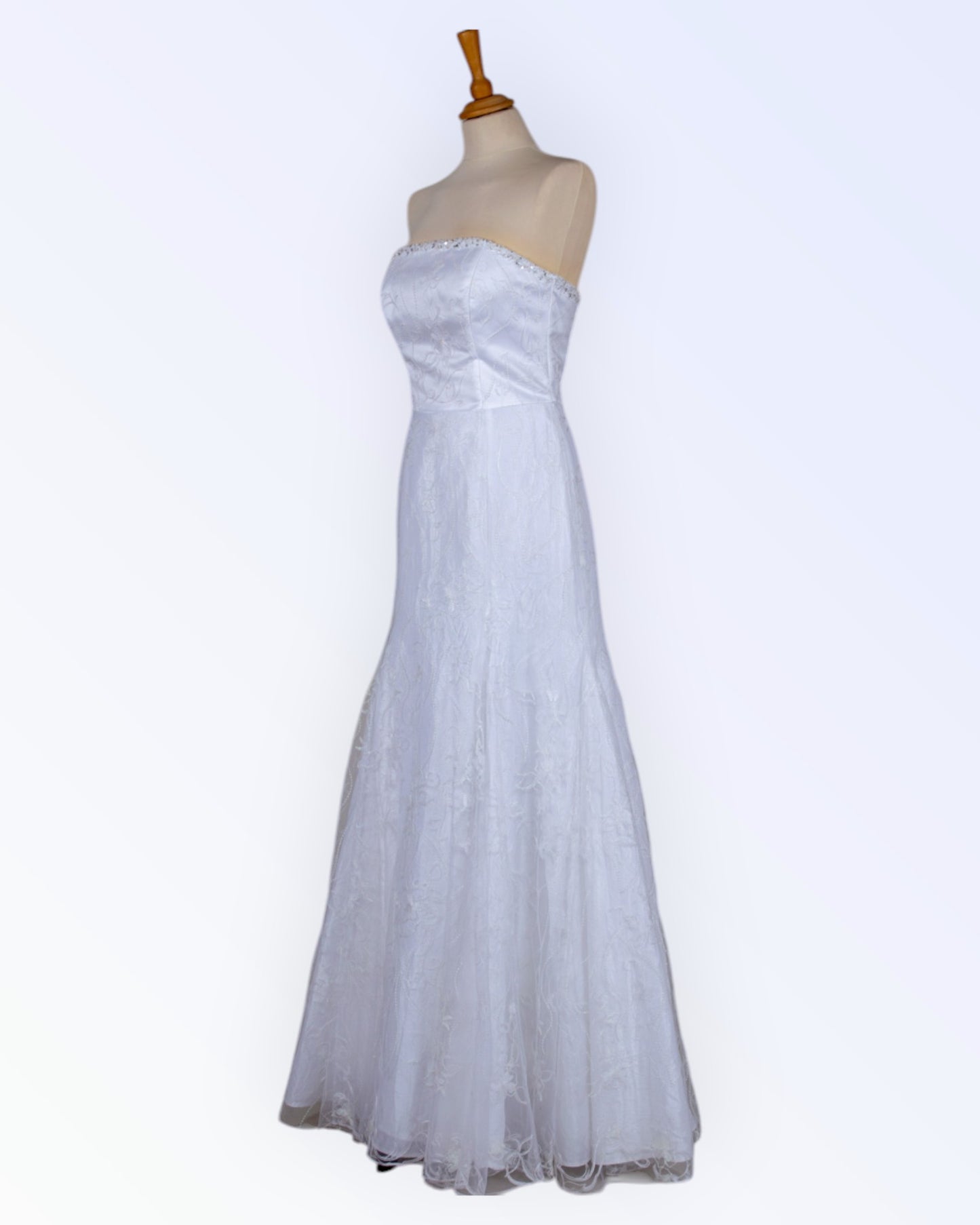 Fishtail wedding dress
