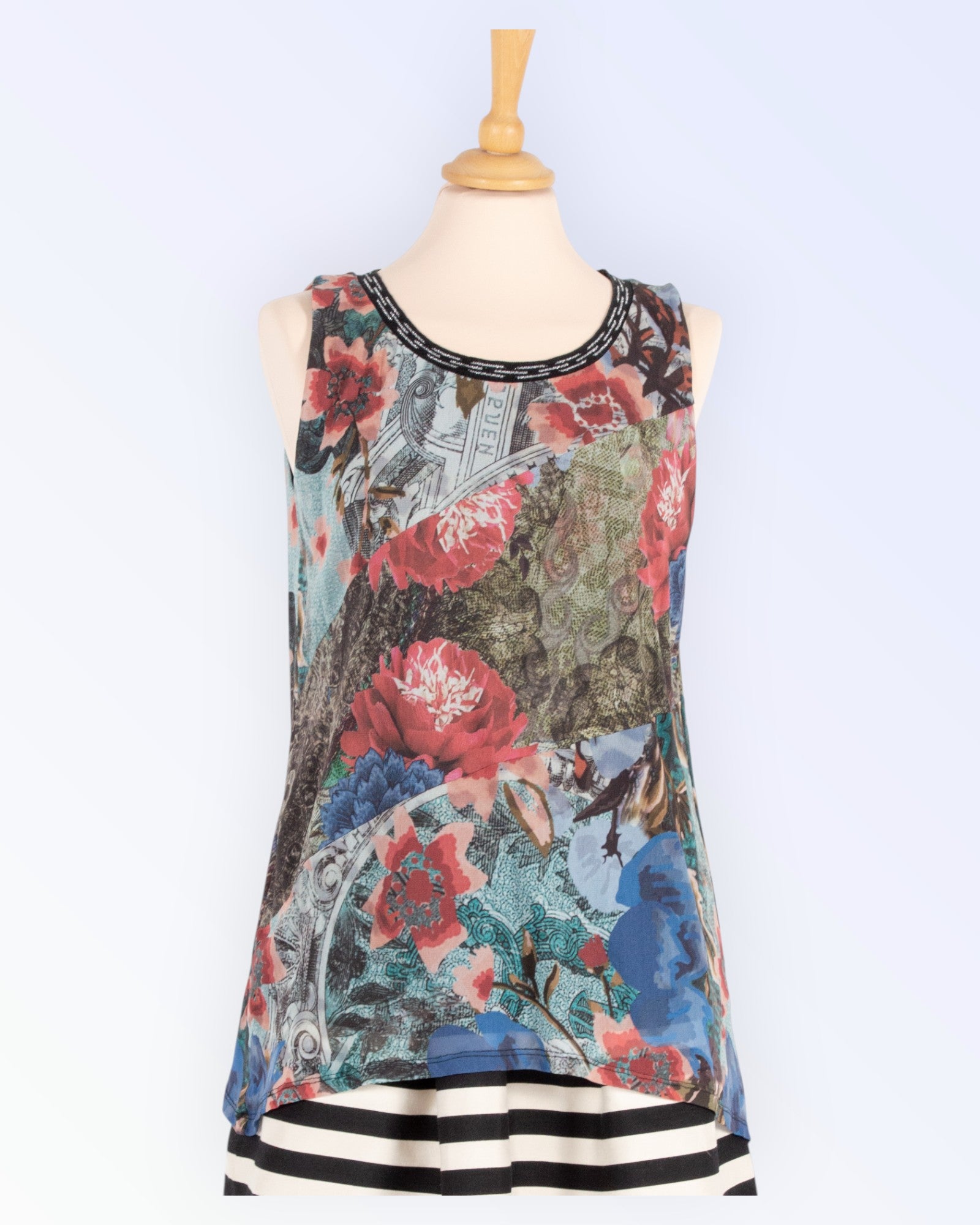 Desigual värviline top