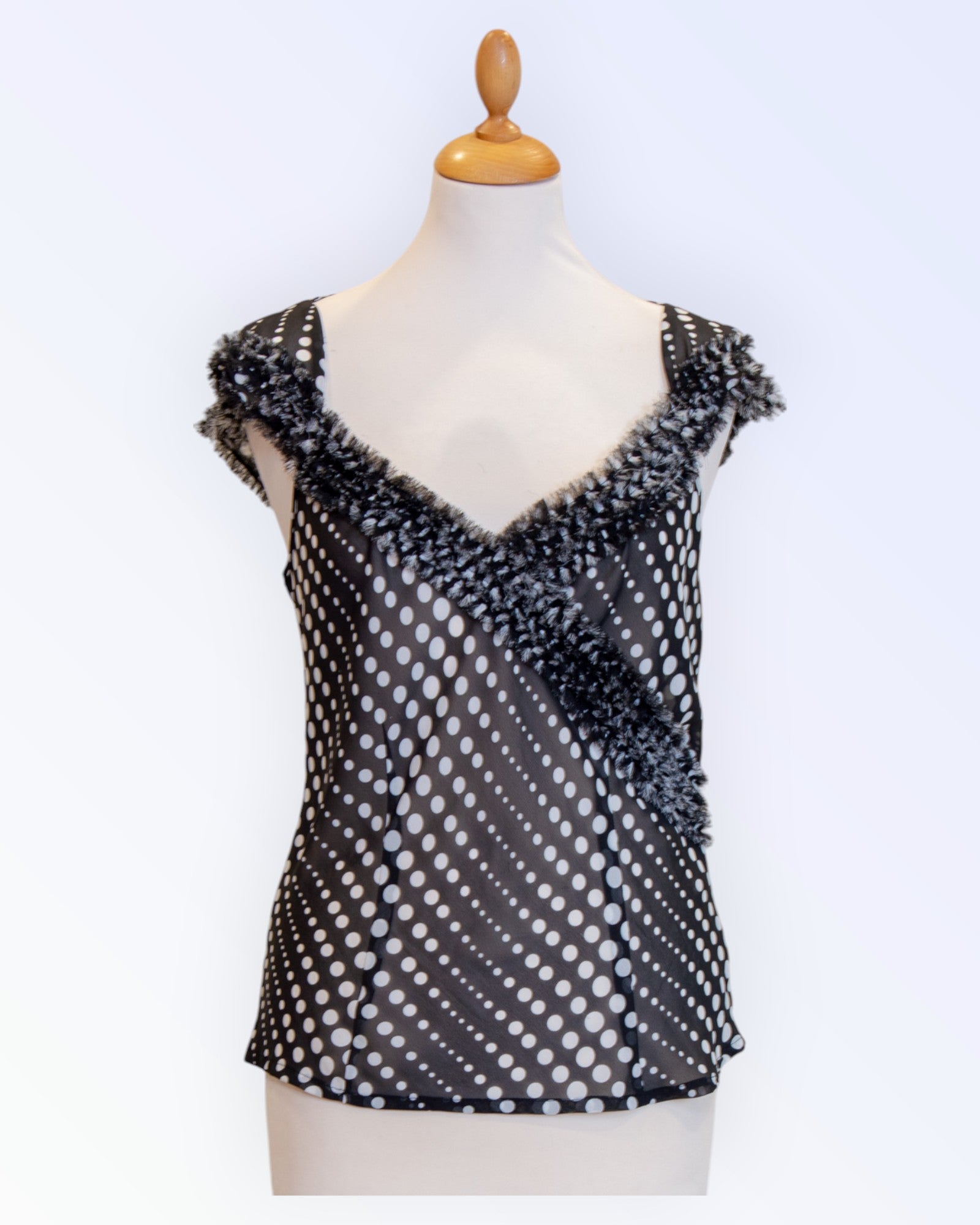 Jared Ross August Silk Companyn kesätoppi