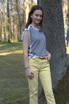 Laura Kent kollased teksapüksid