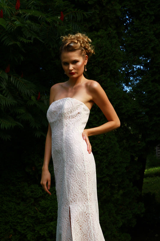 Off-white lace long dress with powder pink lining