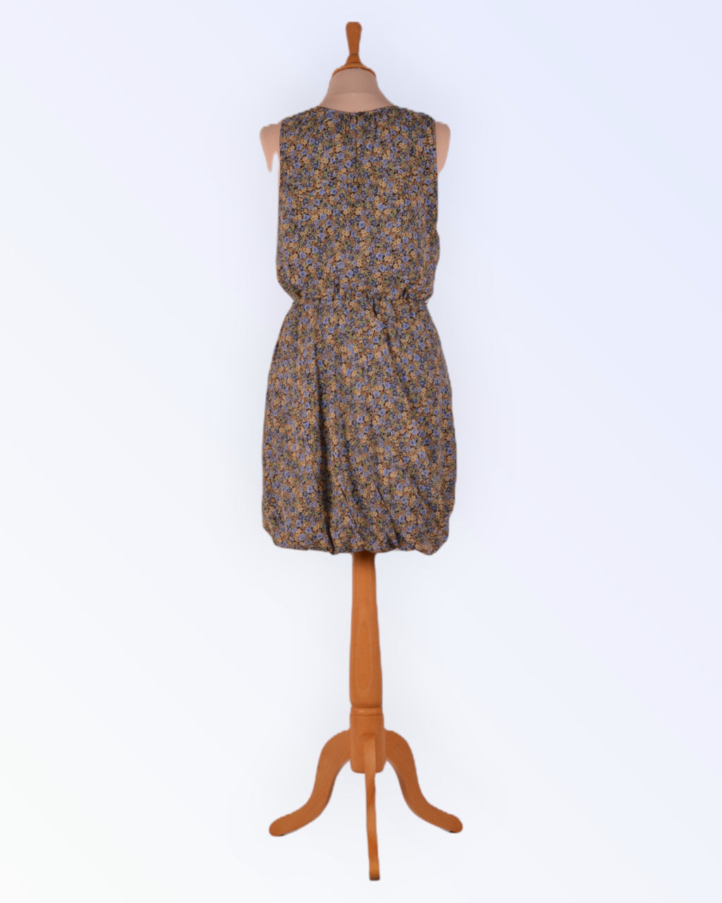 Maeve she who is beautiful lilleline suvekleit