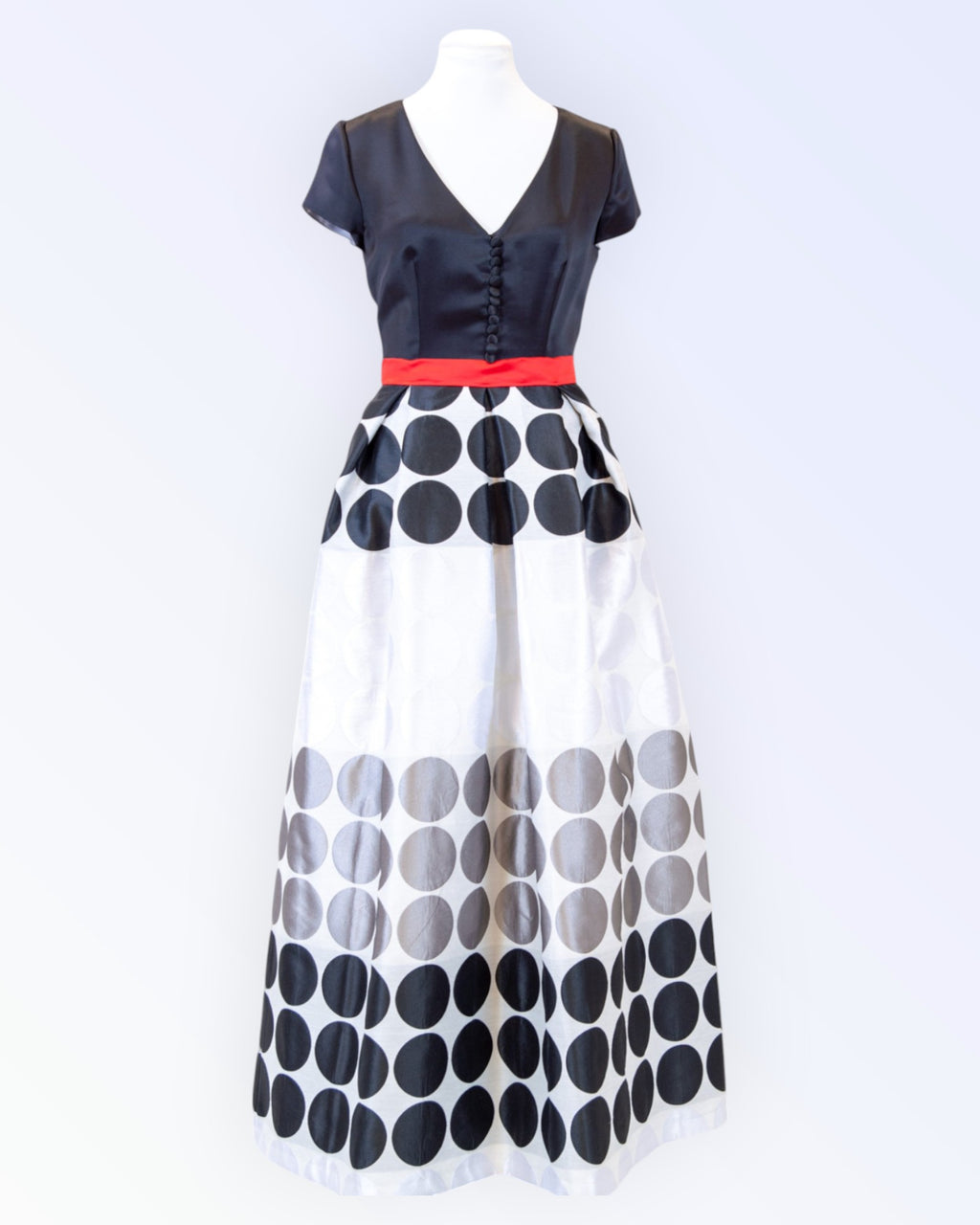 Muodollinen pitkä mekko brokadihameella