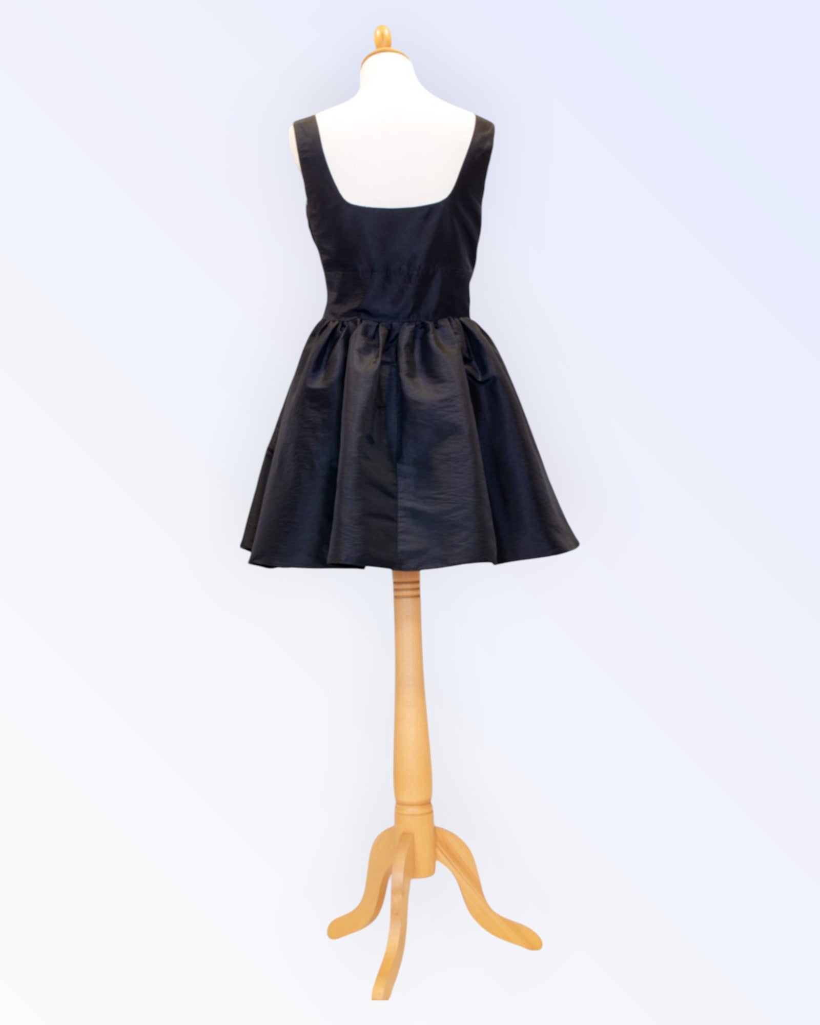 Atmosphere must peokleit