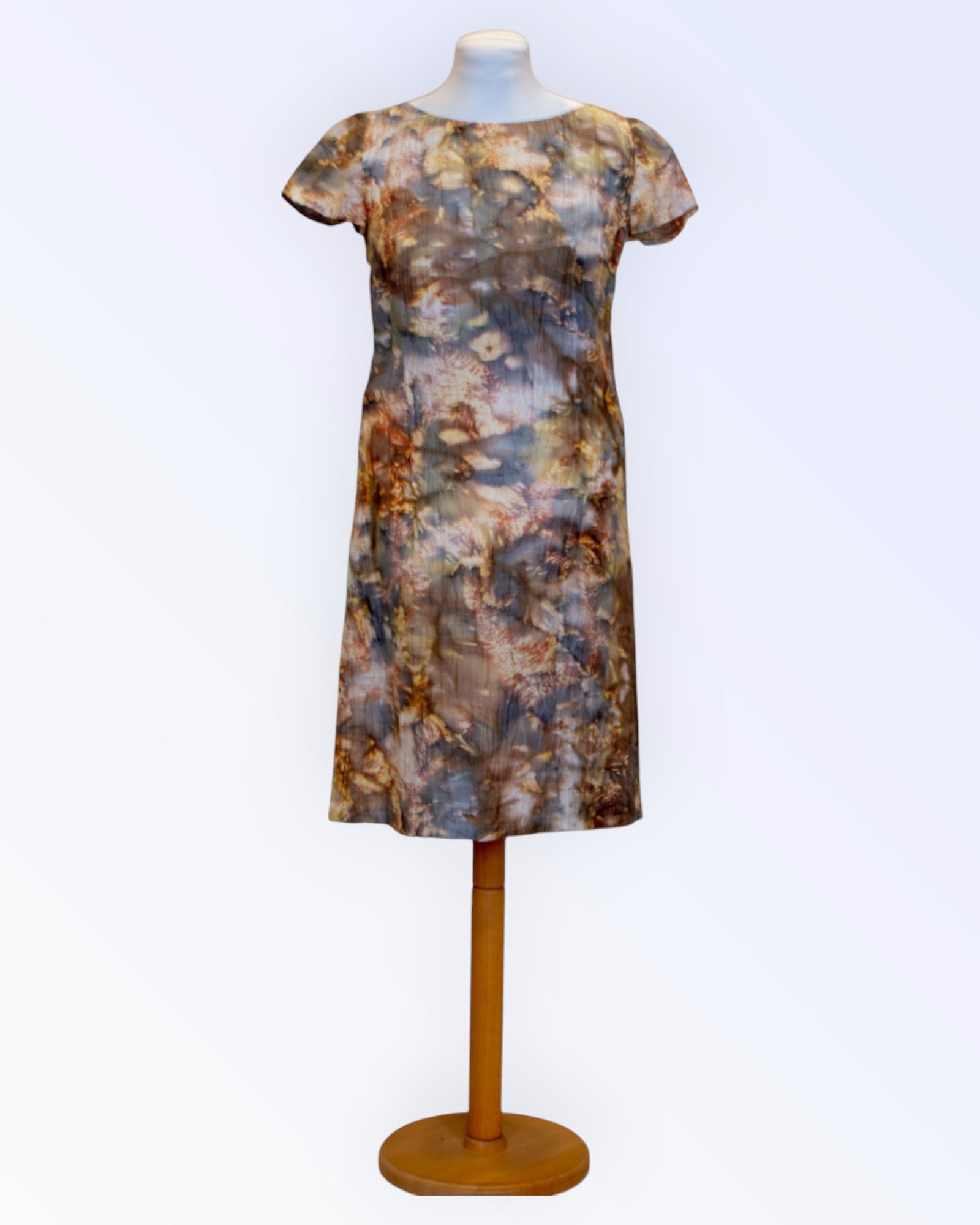 Mitmevärviline suvekleit